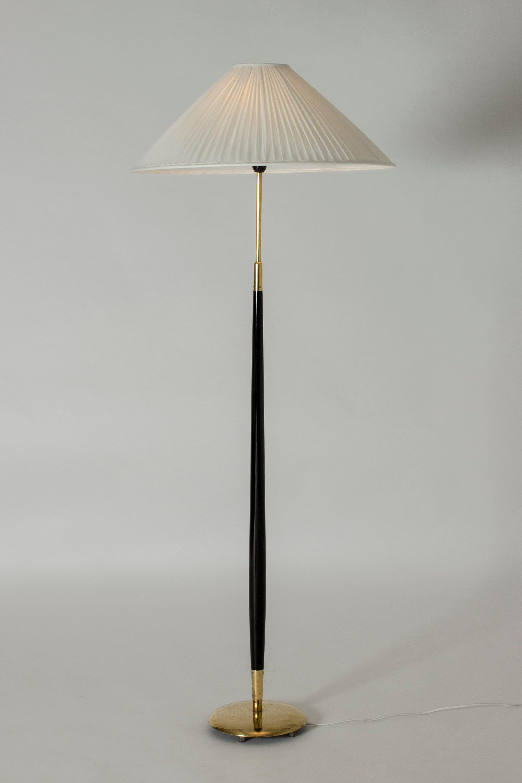 Scandinavian Modern Wide-Brimmed Floor Lamp by Bertil Brisborg