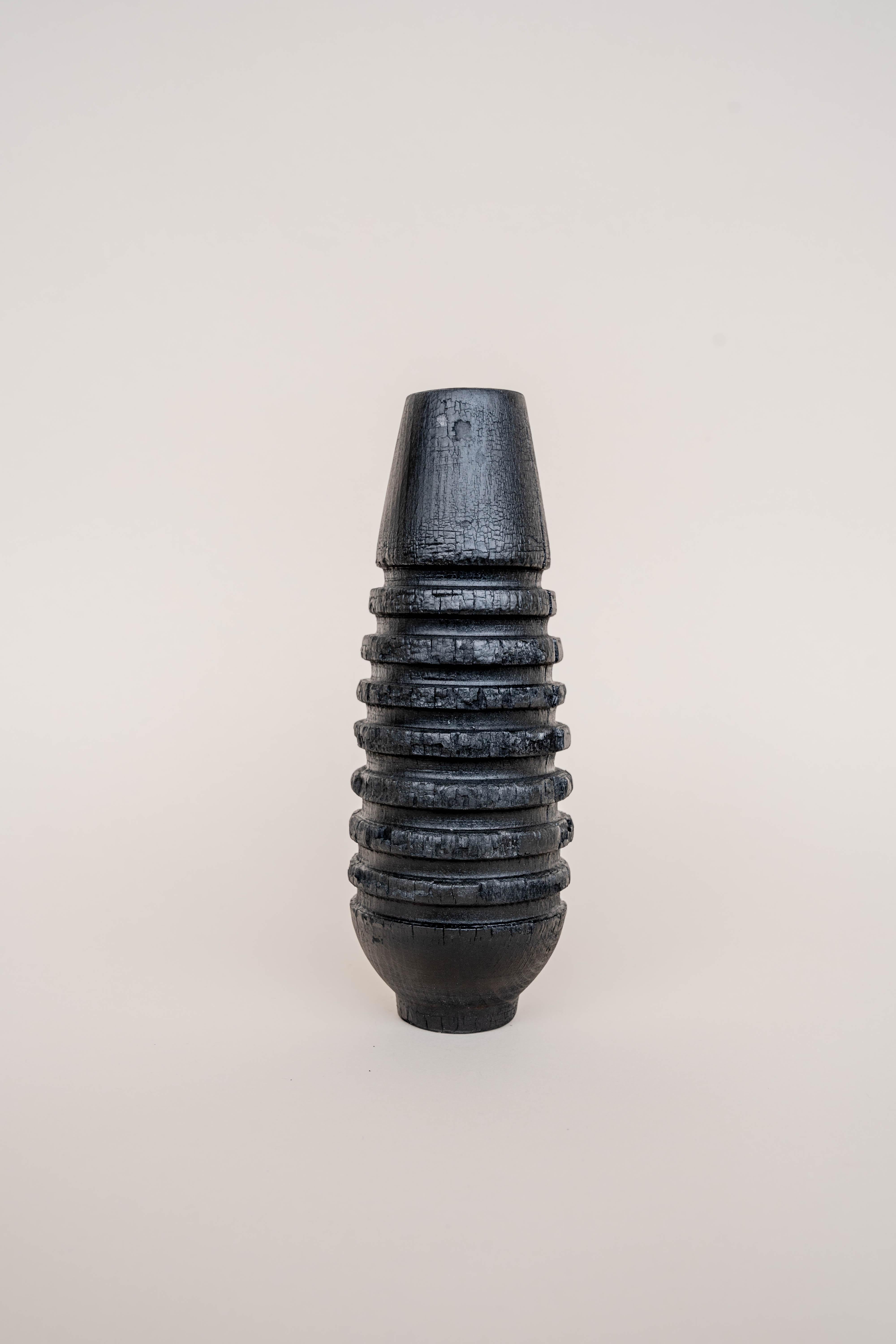 Postmoderne Vase large brûlé A de Daniel Elkayam en vente