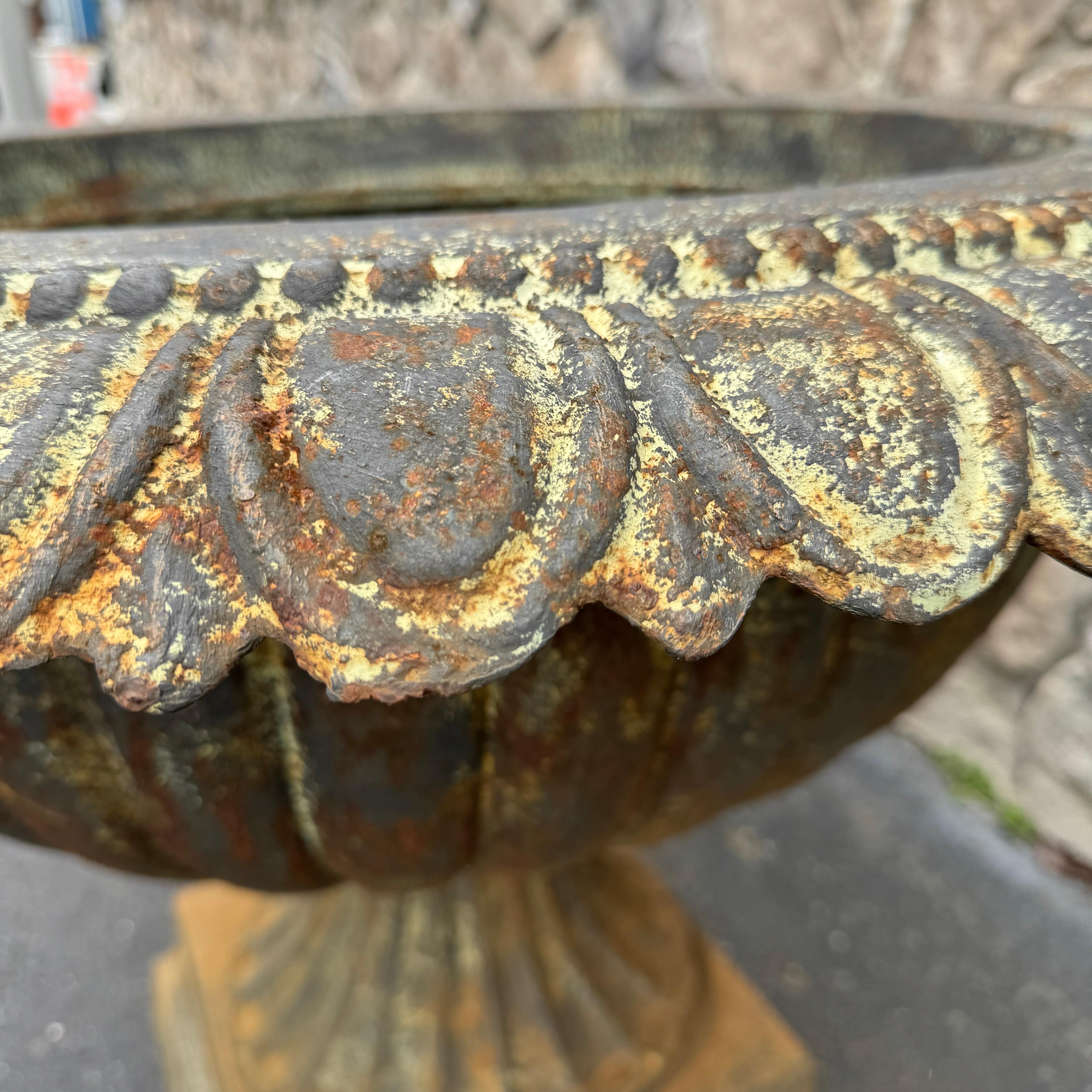 Large Wide-diameter Cast Iron Urn, Garden Planter For Sale 2