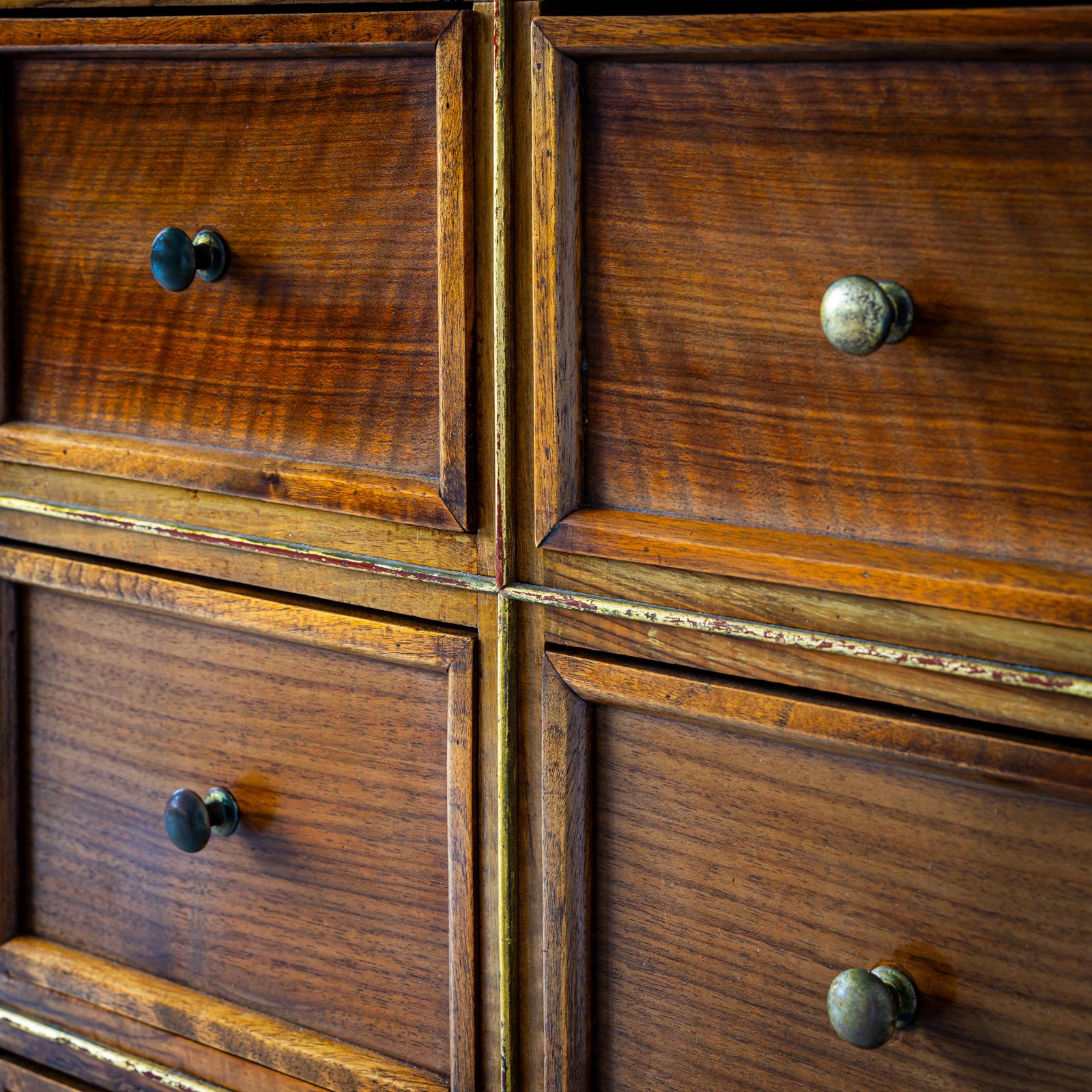 Wide chest of drawers, Italy 1960s For Sale 3
