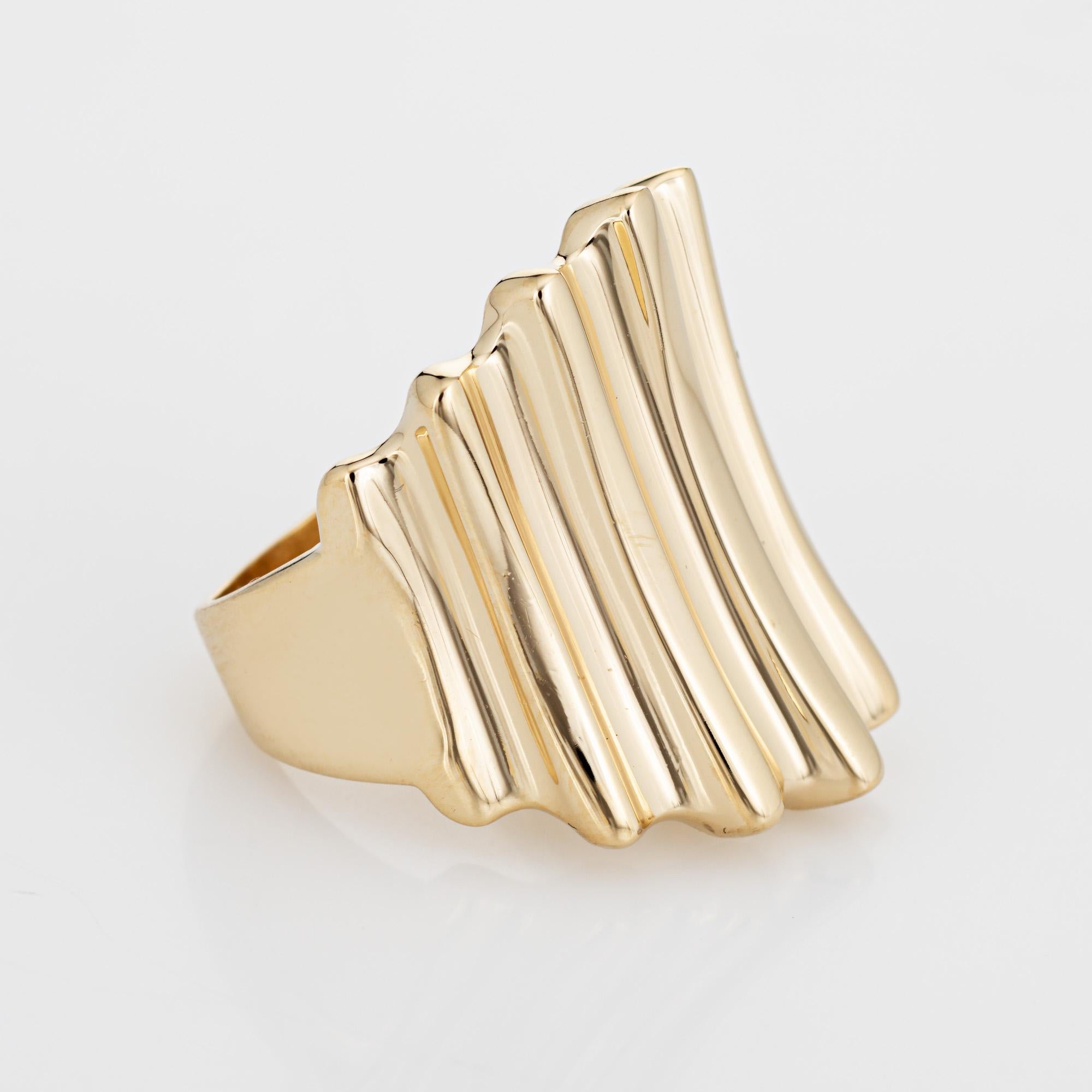 Modern Wide Cigar Band Sz 7 Ring Vintage 14k Yellow Gold Sculpted Ridged Cocktail  For Sale