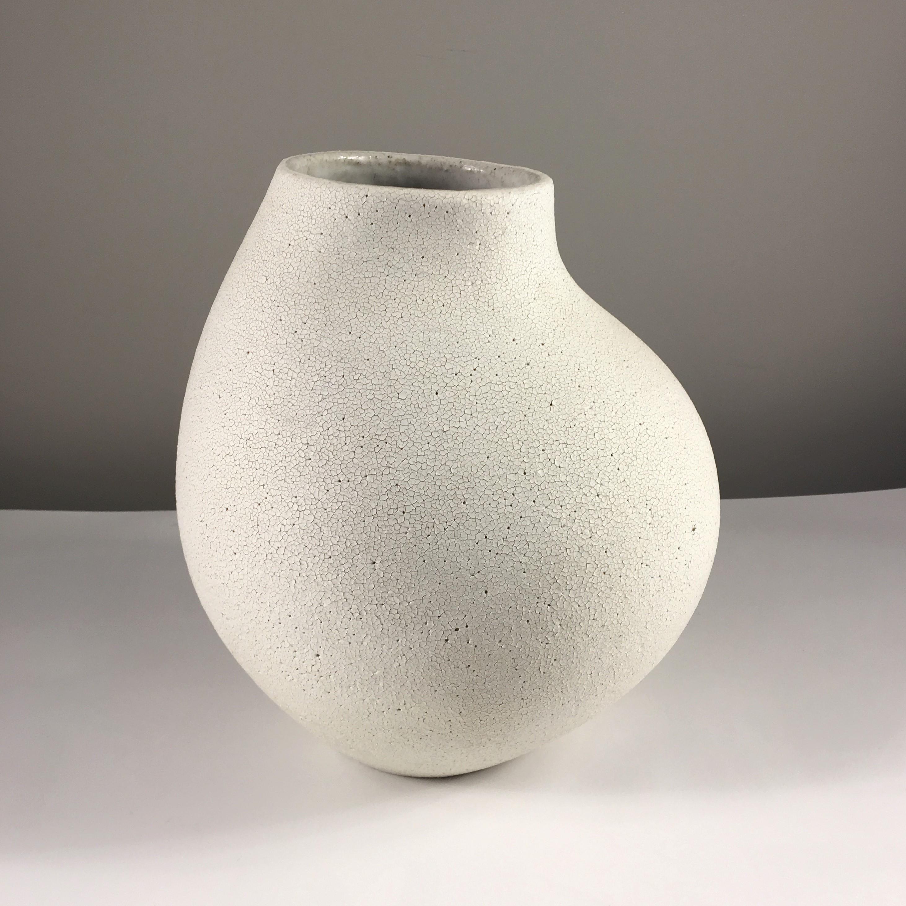Américain Grand vase à col incurvé de Yumiko Kuga en vente