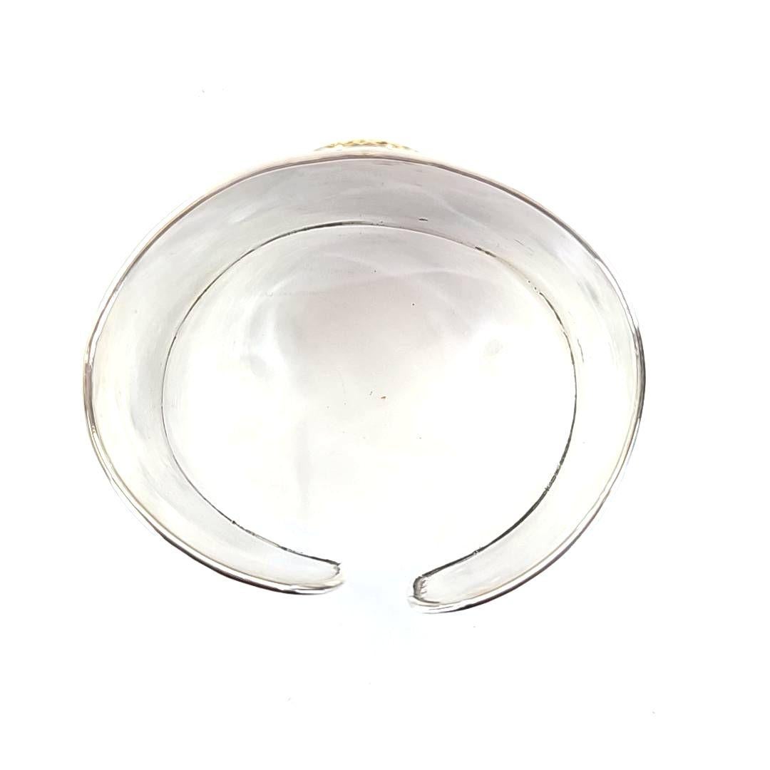 Manchette large en or jaune 14 carats ornée de diamants Unisexe en vente