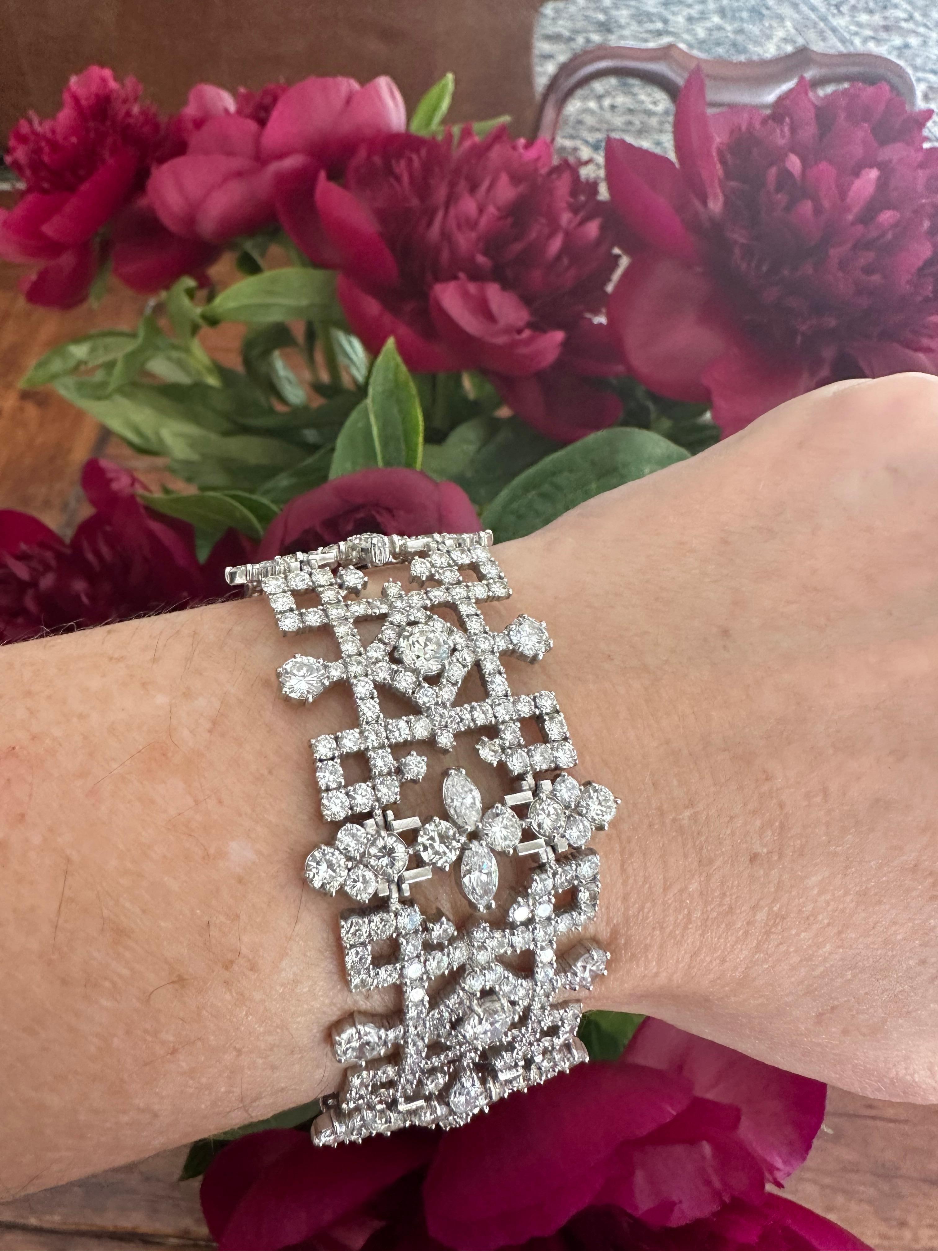 Bracelet à maillons larges en platine et diamants de style Art Déco Neuf - En vente à Denver, CO