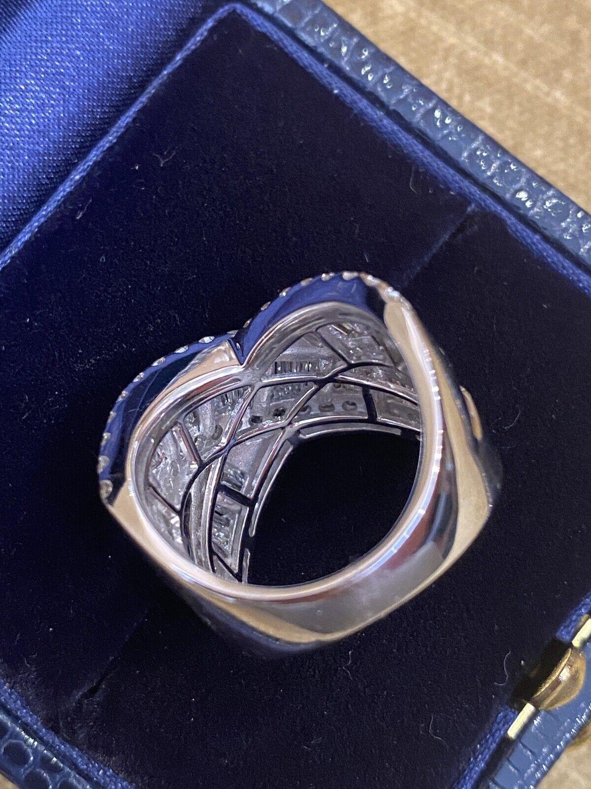 Wide Diamond Crossover Ring 3.48 Carat Total Weight in 18k White Gold In Excellent Condition In La Jolla, CA