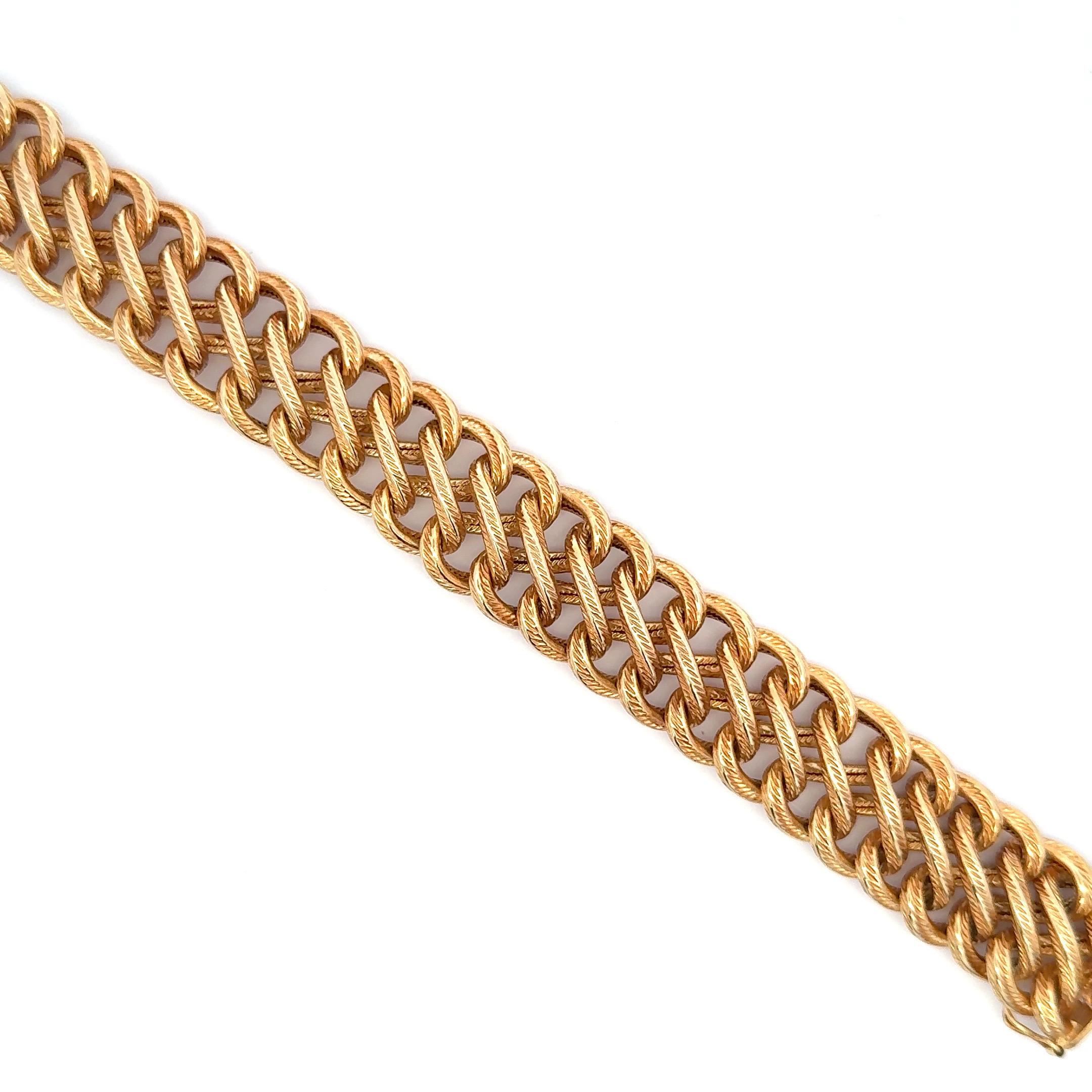Bracelet large à double rangée de maillons imbriqués en or jaune 18 carats 21,7 grammes en vente 3