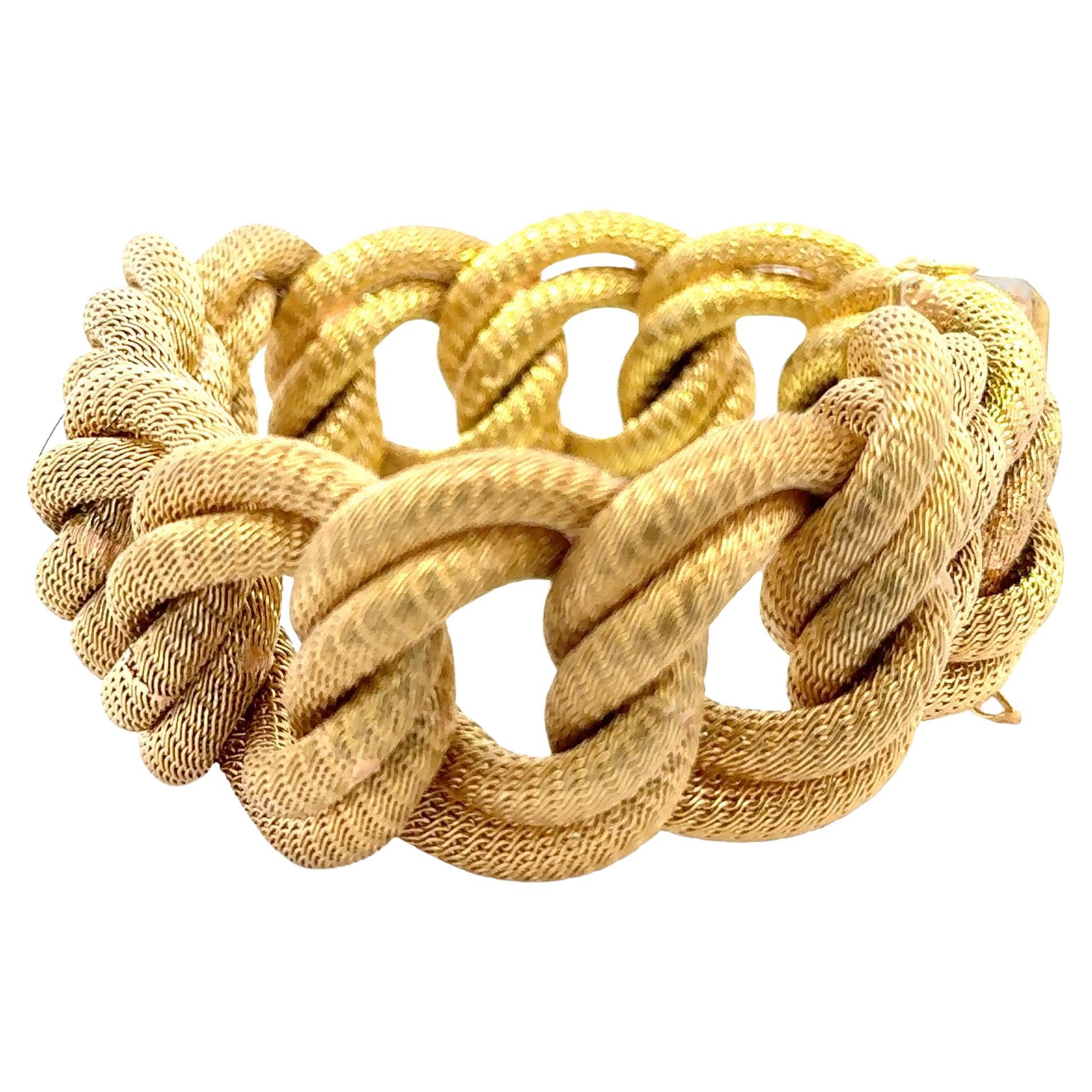 Wide Double Row Woven Link Bracelet 18 Karat Yellow Gold 104.9 Grams In Excellent Condition For Sale In New York, NY