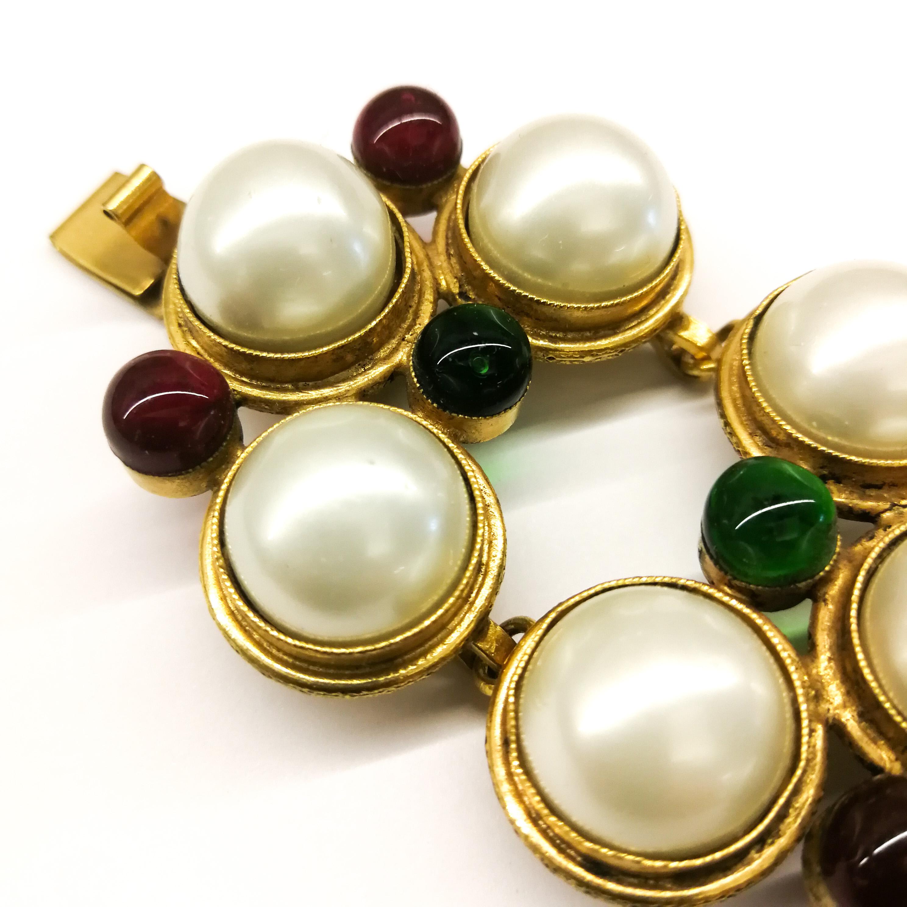 Women's Vintage Chanel dynamic poured glass, paste pearl and gilt bracelet, 1970s/1980s