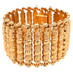 Bracciale largo in oro giallo Etruscan Revival