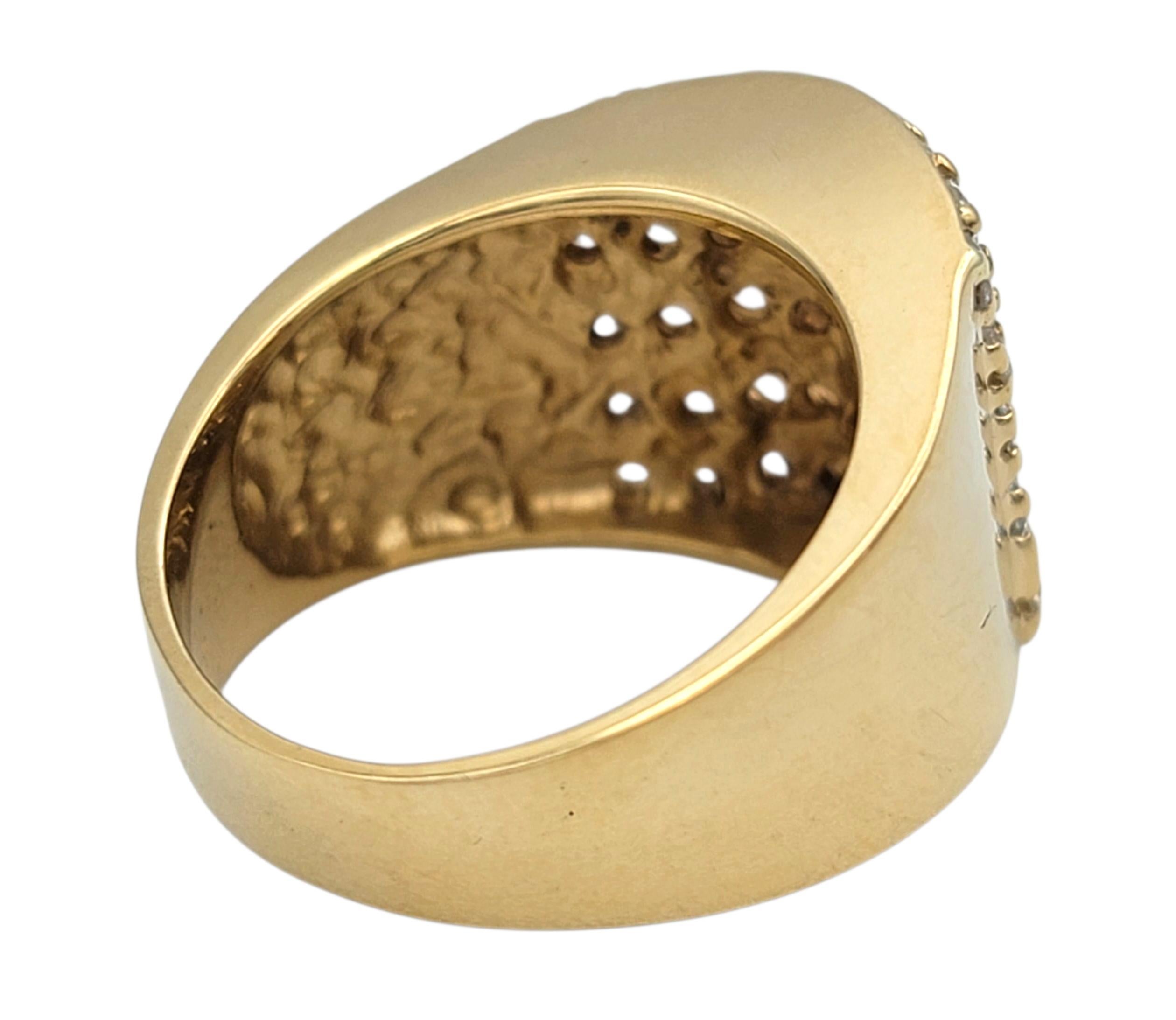 Anillo ancho de cinco filas de diamantes redondos talla brillante en oro amarillo de 14 quilates en Bueno estado para la venta en Scottsdale, AZ