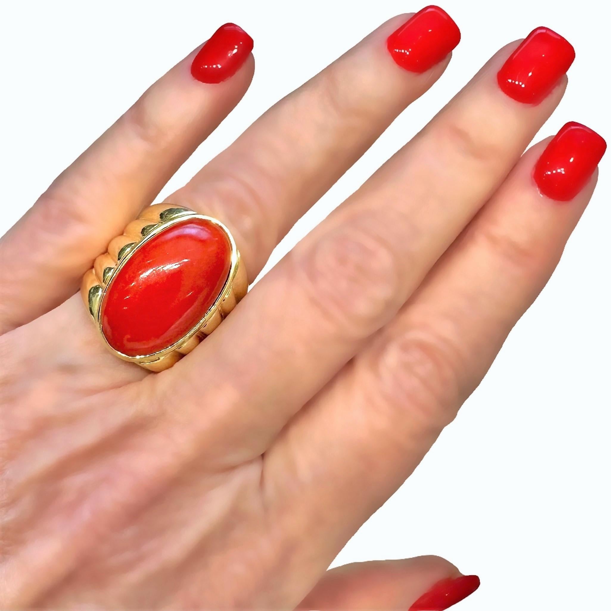 Wide Fluted Gold Ring with Large Deep Red Oxblood Cabochon For Sale 7