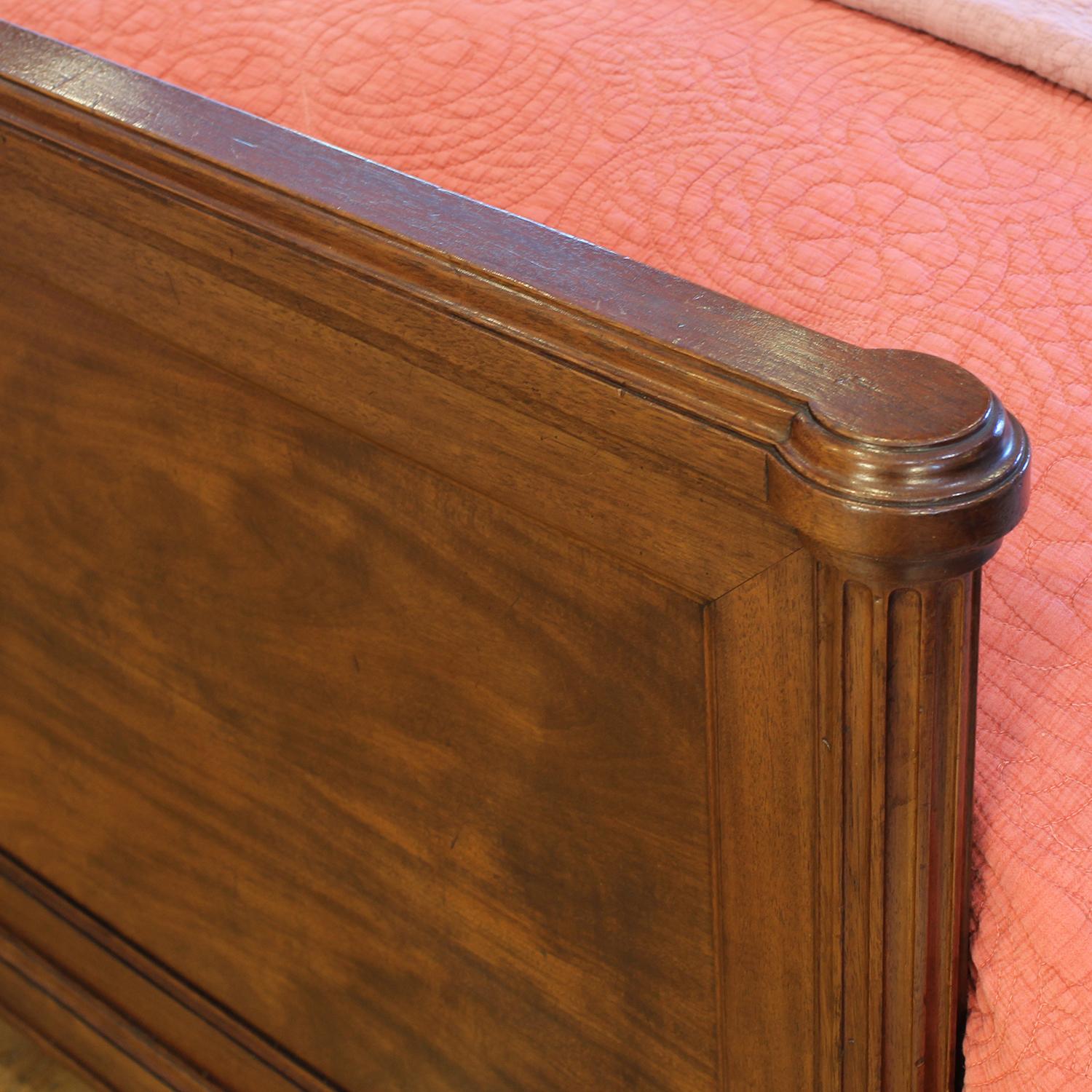 Wide French Bed in Dark Hardwood with Burr Panels and Ormolu Decoration, WK206 For Sale 3