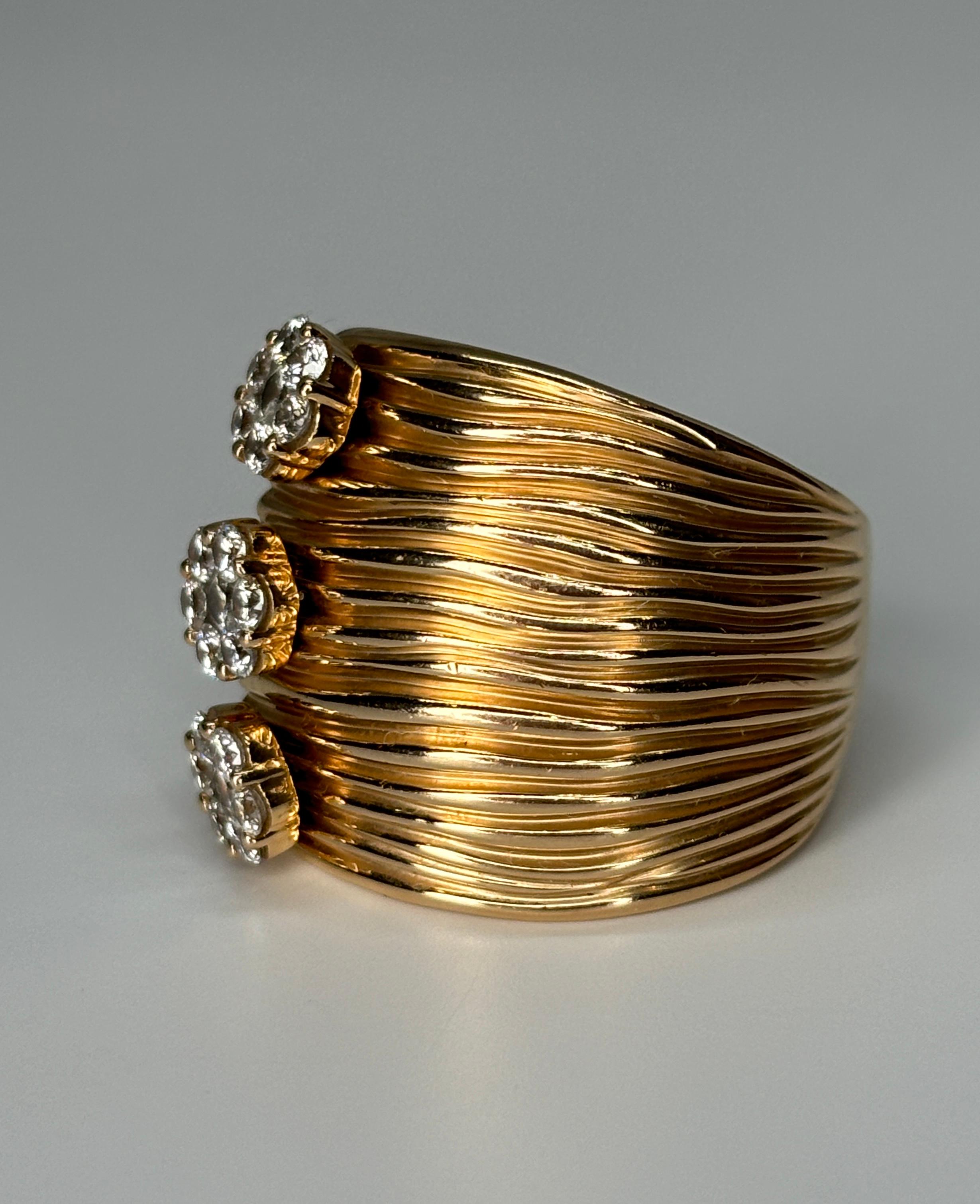 Wide Hueb Ring 18k Rose Gold Diamond Plisse Flower Ring In Good Condition For Sale In Bernardsville, NJ