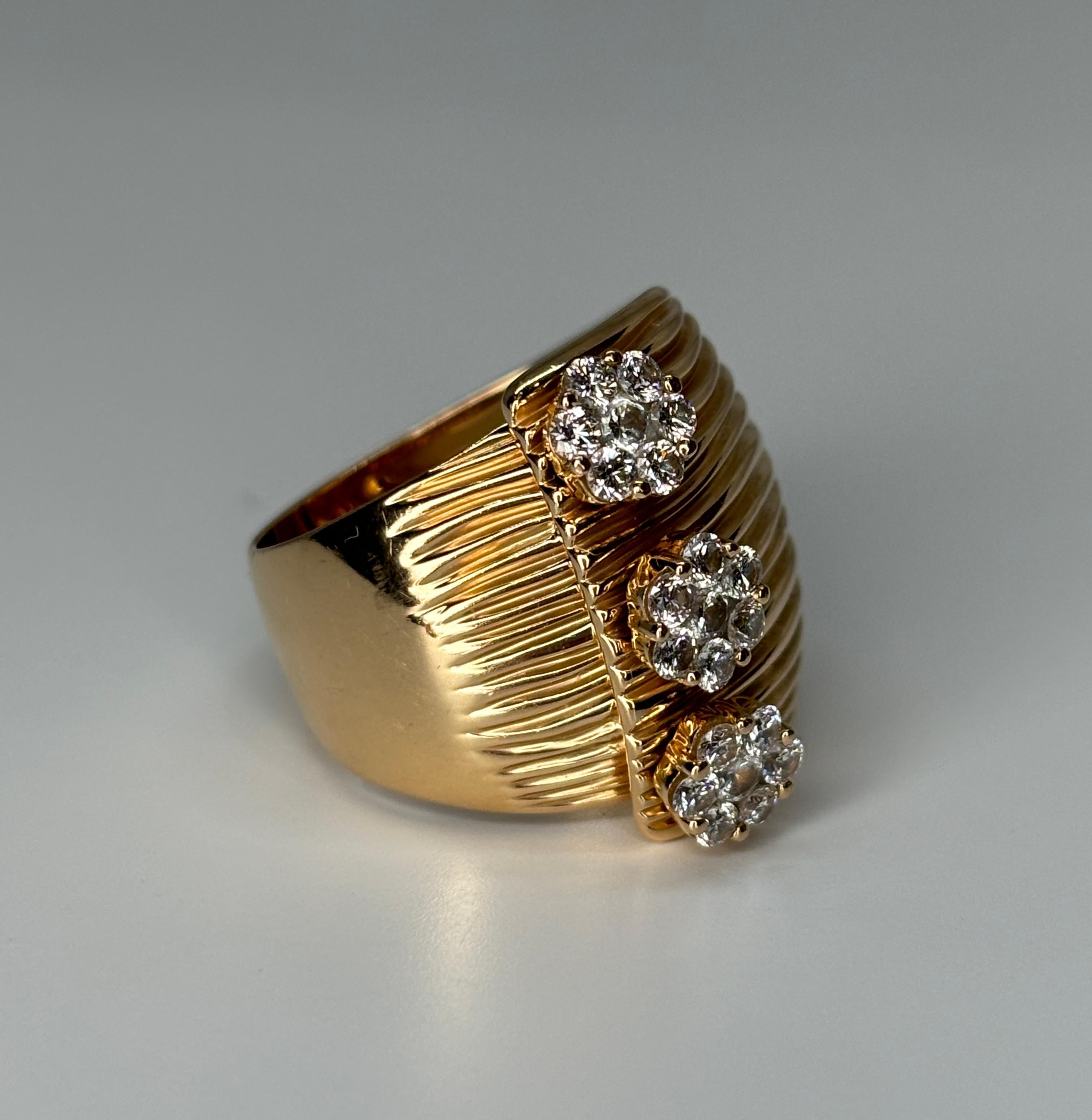 Women's Wide Hueb Ring 18k Rose Gold Diamond Plisse Flower Ring For Sale