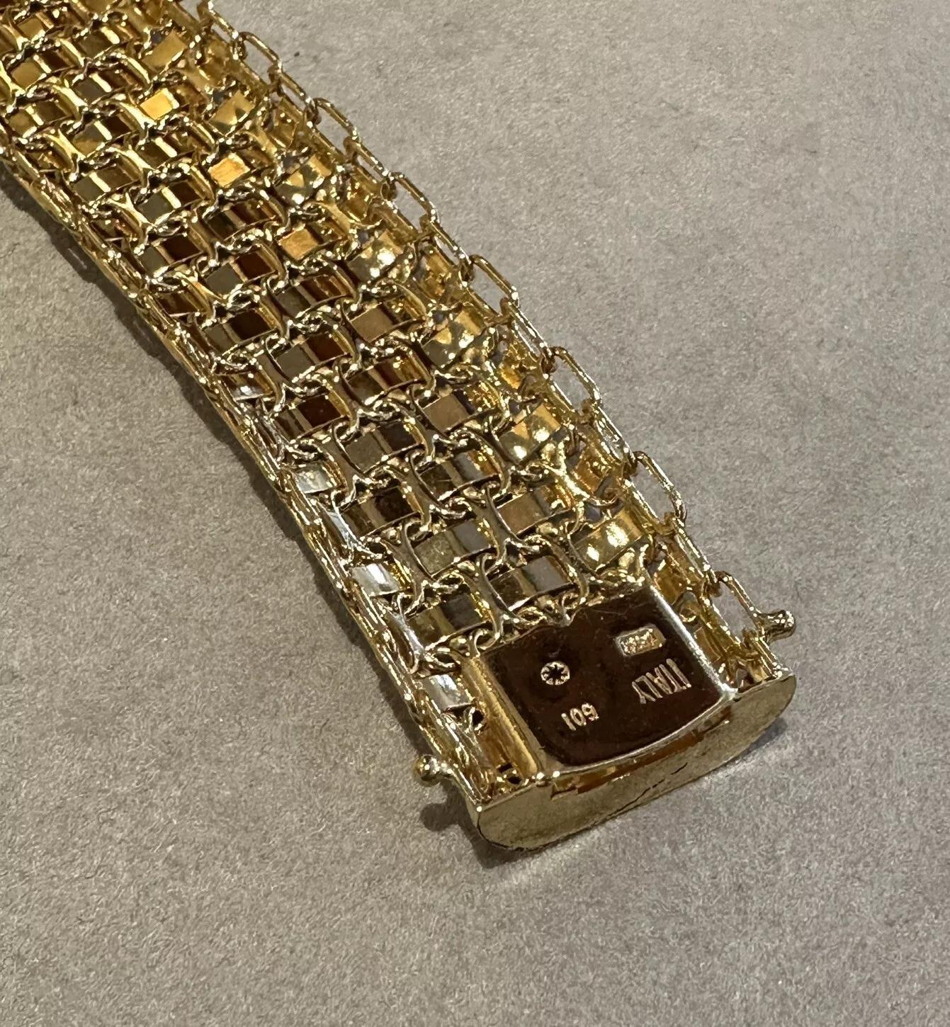 Wide Italian Gold Wave Bracelet in 18k Yellow Gold For Sale 3