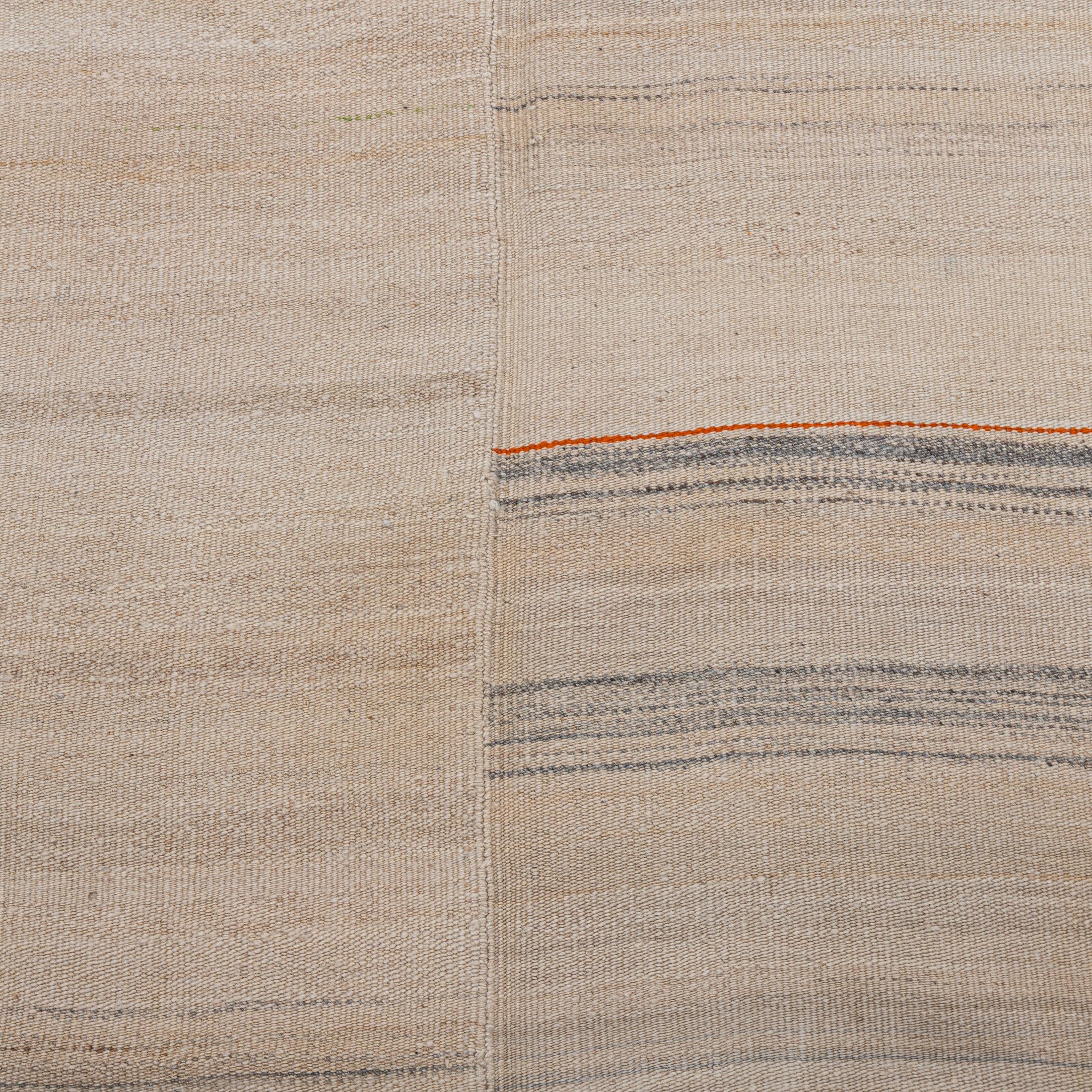 Corredor Kilim ancho de Konya, Anatolia Central, Turquía, mediados del siglo XX Tejido a mano en venta