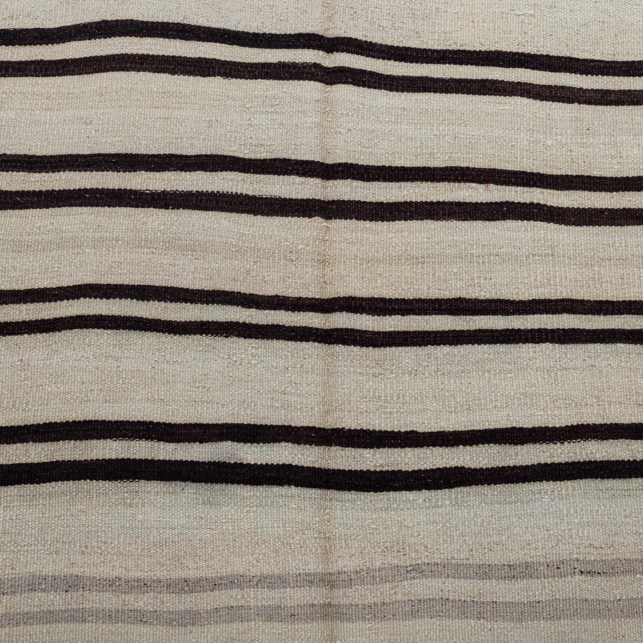 Corredor Kilim ancho de Konya, Anatolia Central, Turquía, mediados del siglo XX Lana en venta