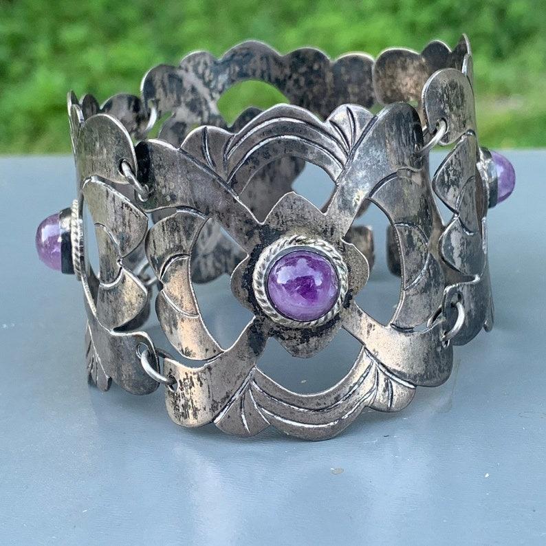 Wide Mexican Silver Amethyst Bracelet For Sale 2