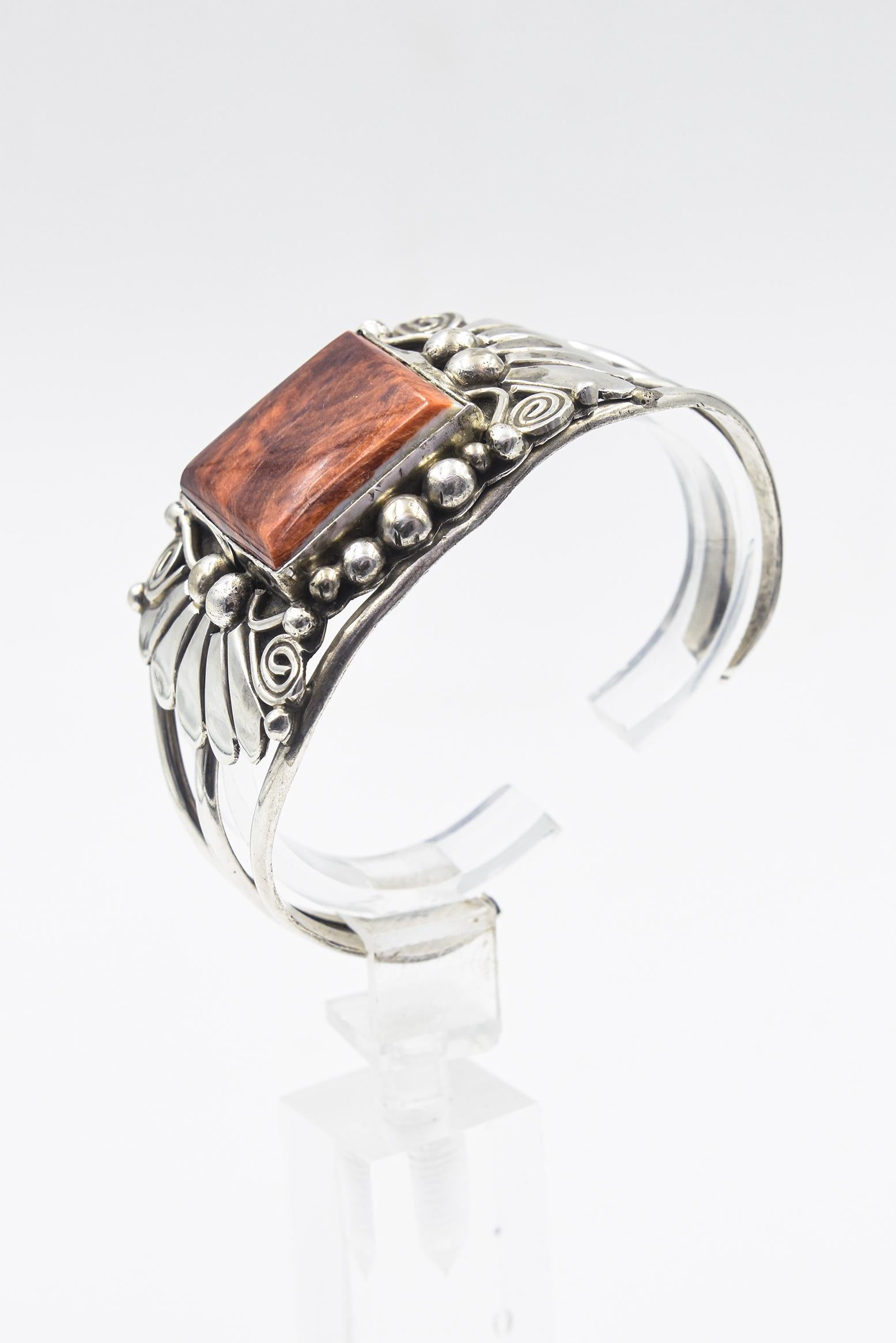 Bracciale largo in argento Navajo Native American Spiny Oyster di Gilbert Adakai in vendita 5