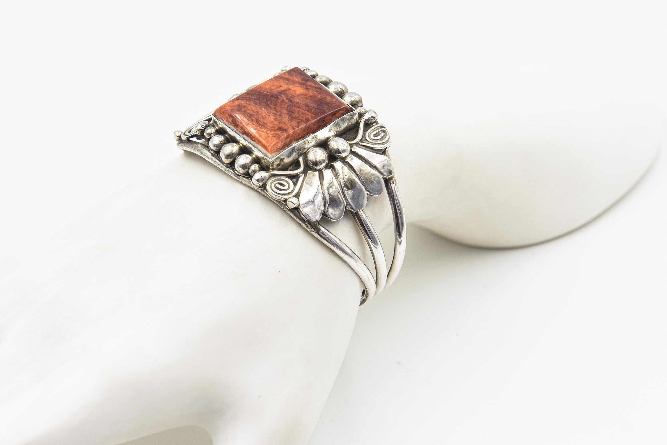 Bracciale largo in argento Navajo Native American Spiny Oyster di Gilbert Adakai in vendita 6