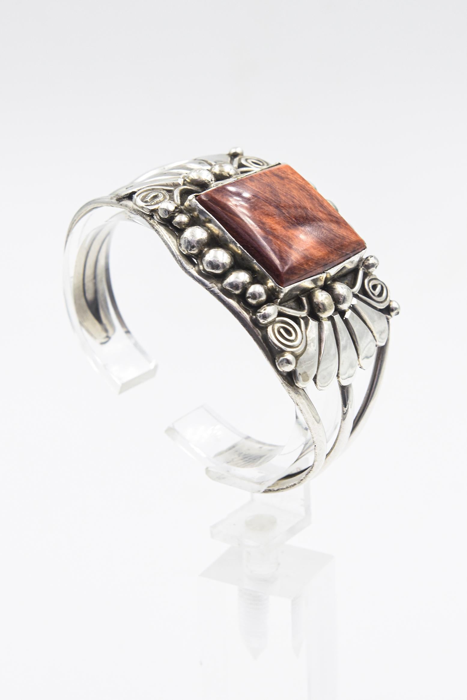Bracciale largo in argento Navajo Native American Spiny Oyster di Gilbert Adakai in vendita 3