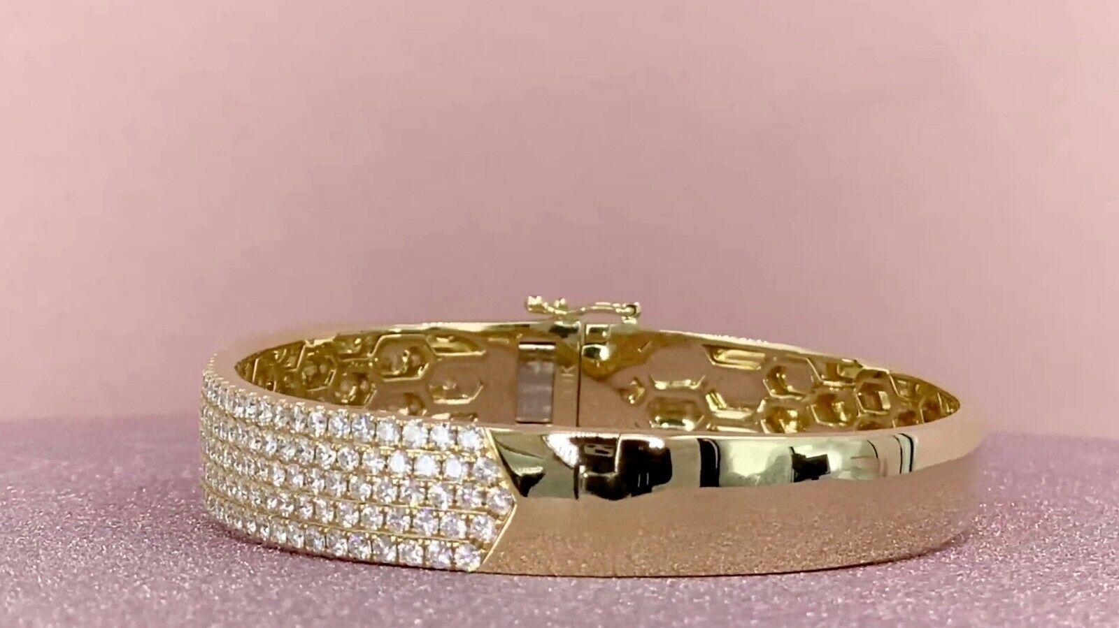 Round Cut Wide Pave Diamond 2.35 Total Carat Weight Yellow Gold Bangle Bracelet For Sale
