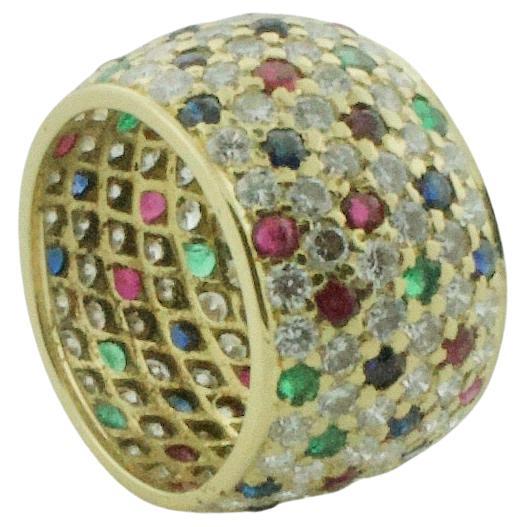 Breiter Pave' Eternity-Ring aus 18 Karat Gelbgold mit Diamanten, Saphiren und Rubinen