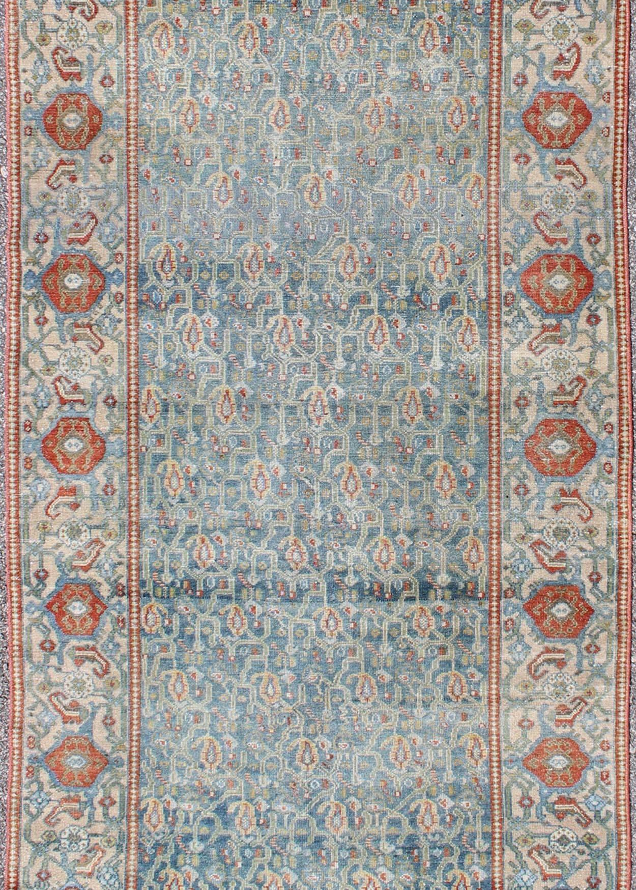 Breiter persischer Malayer-Läufer mit Blumenmuster in persischem Blau (Handgeknüpft) im Angebot