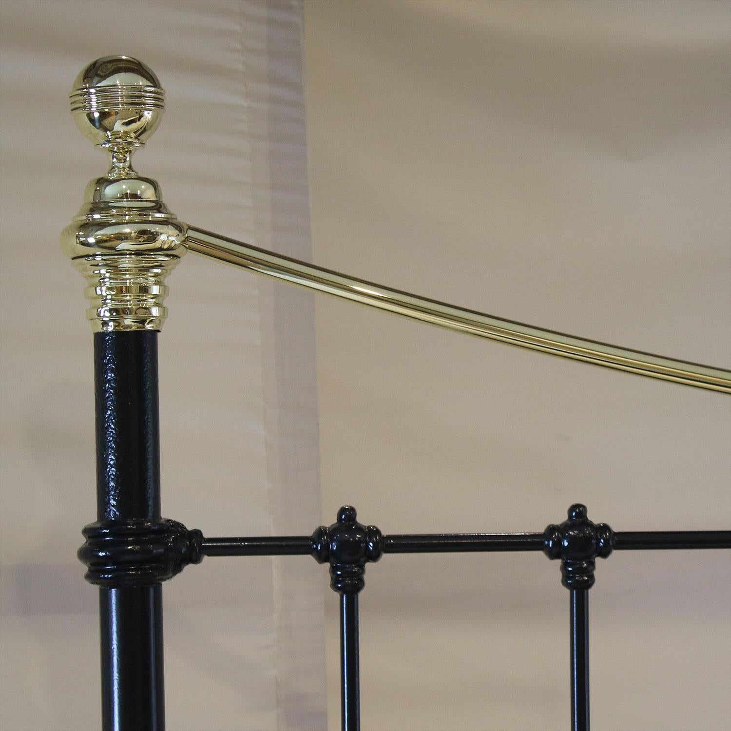 Late Victorian Wide Platform Brass and Iron Bed MSK56 For Sale