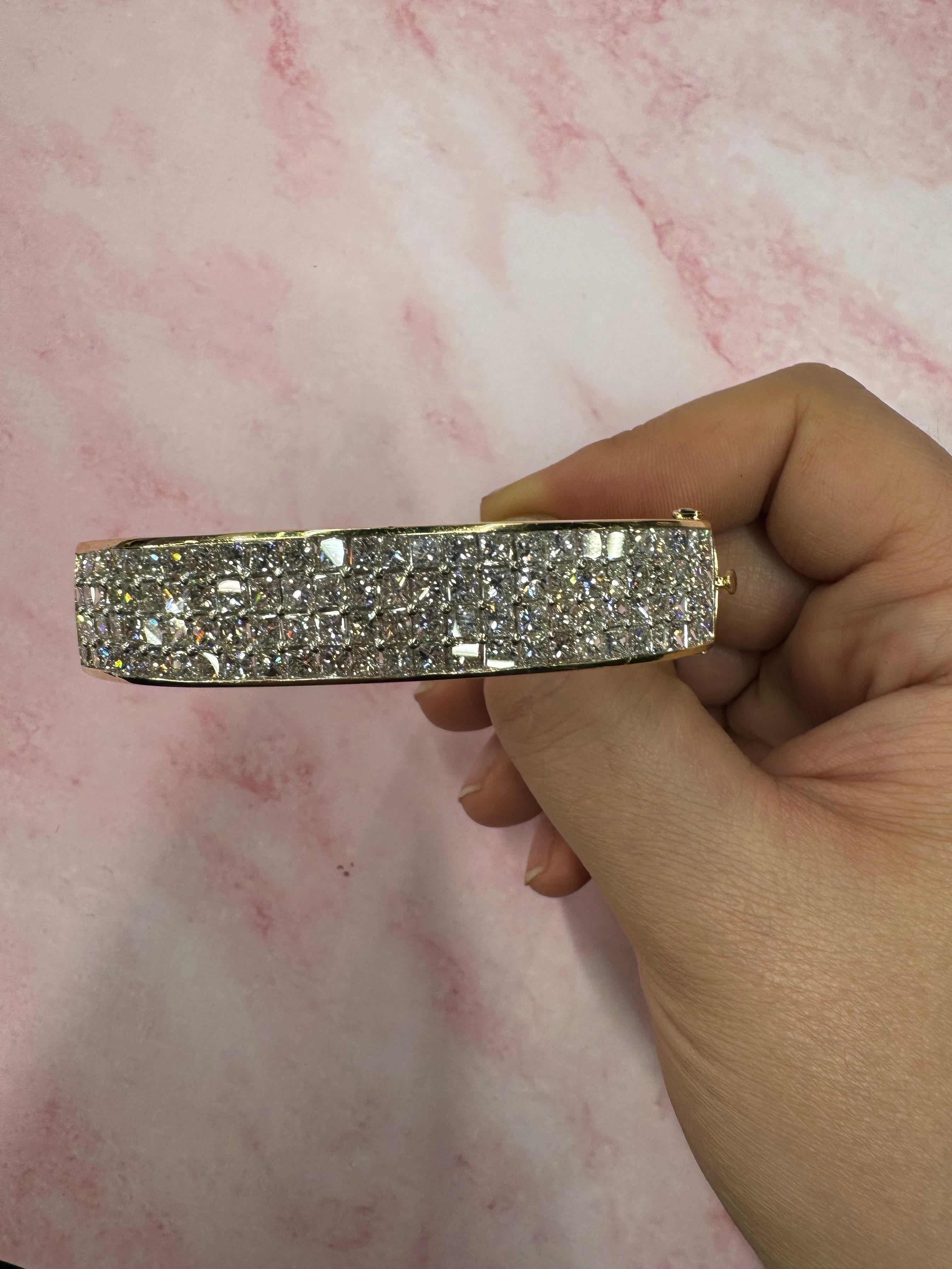Bracelet large en diamant taille princesse 12 carats or jaune 18KT 67 grammes Pour femmes en vente
