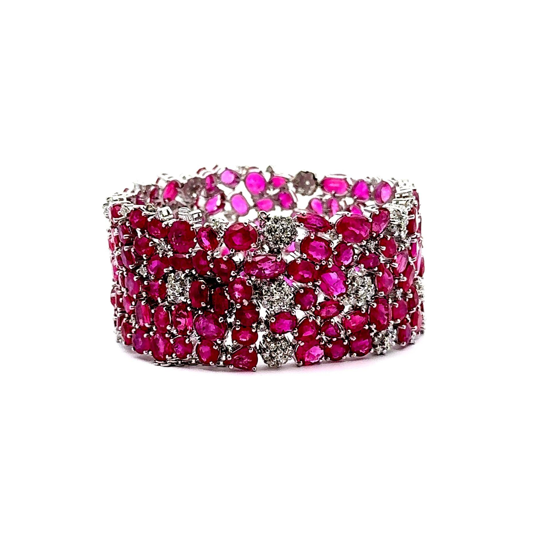Contemporain Wide Ruby Diamond 18k White Gold Cluster Bracelet en vente