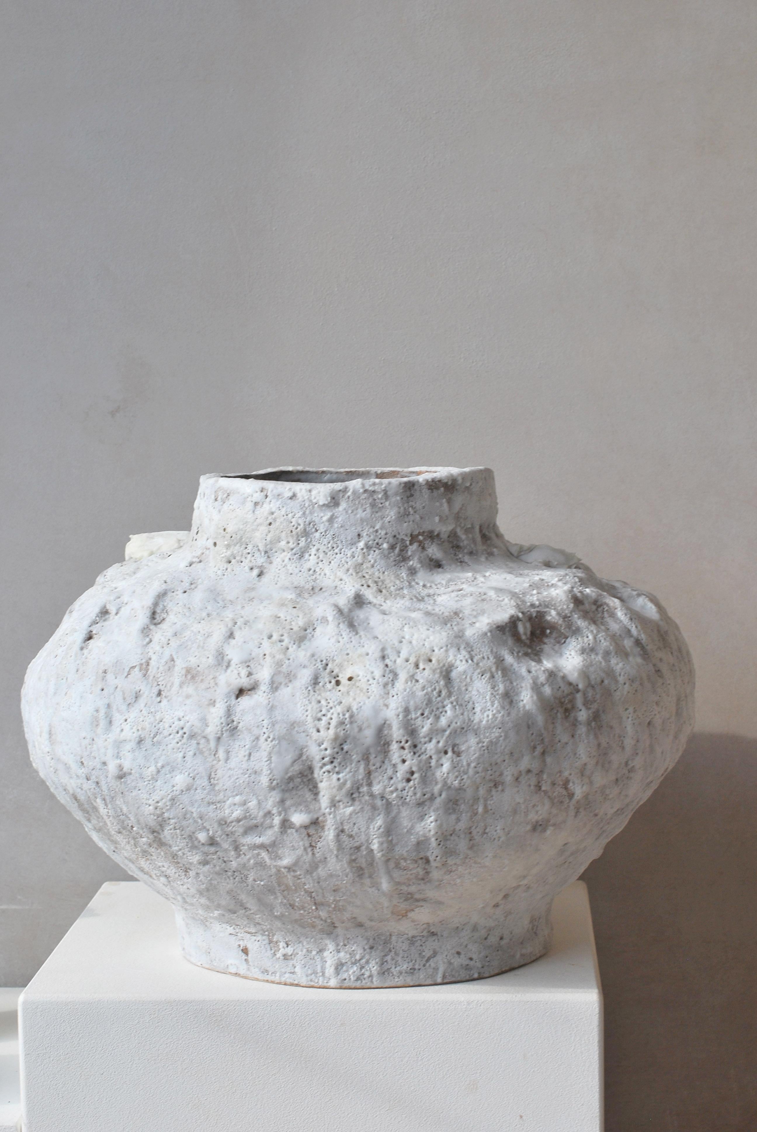 Post-Modern Wide Sandstone Vessel Vase by Moïo Studio