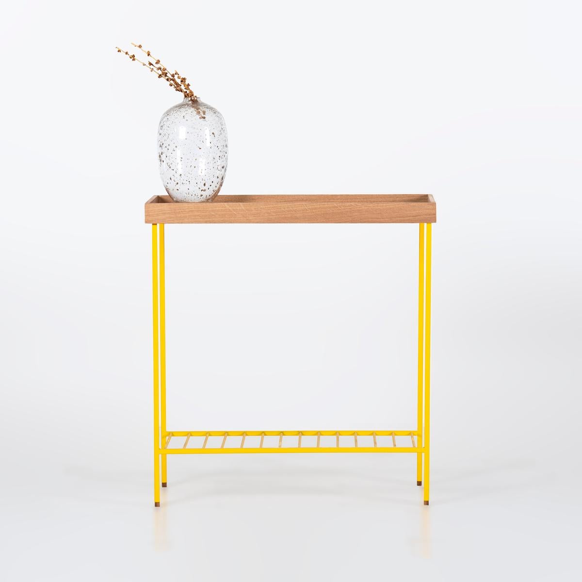 Moderne Large table d'appoint / Plant Stand en Wood Wood Wood - Série EDGE, avec pieds en métal coloré en vente