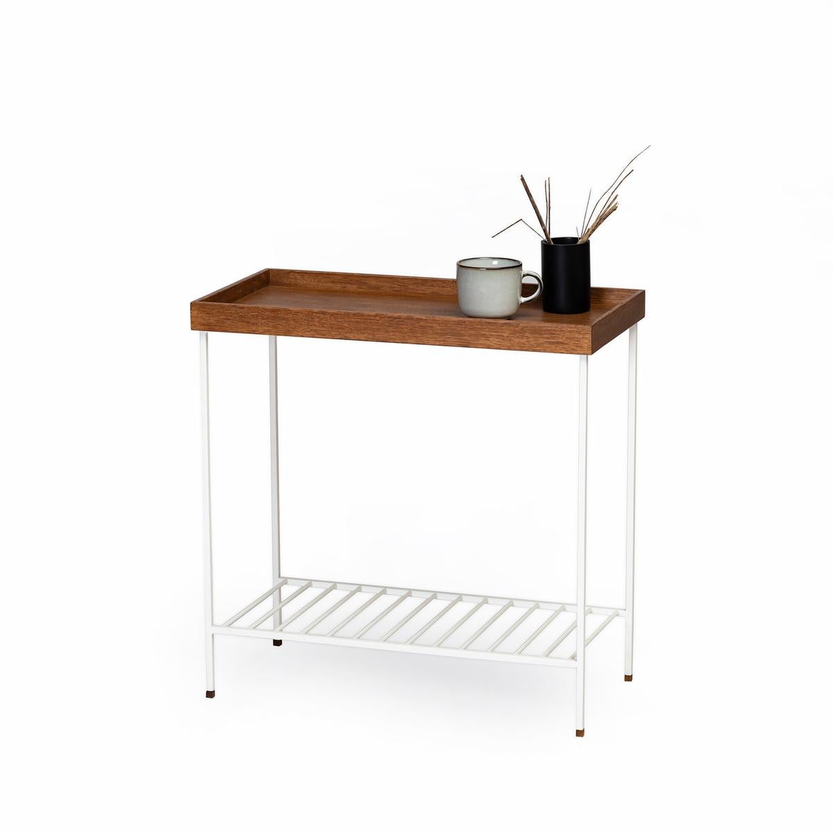 Breiter Beistelltisch / Pflanzenständer aus Massivholz - EDGE Serie, mit Metallbeinen (21. Jahrhundert und zeitgenössisch) im Angebot