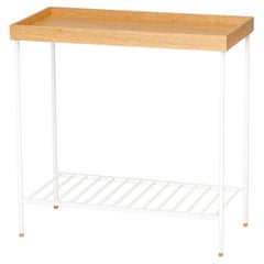 Breiter Beistelltisch / Pflanzenständer aus Massivholz - EDGE Serie, mit Metallbeinen