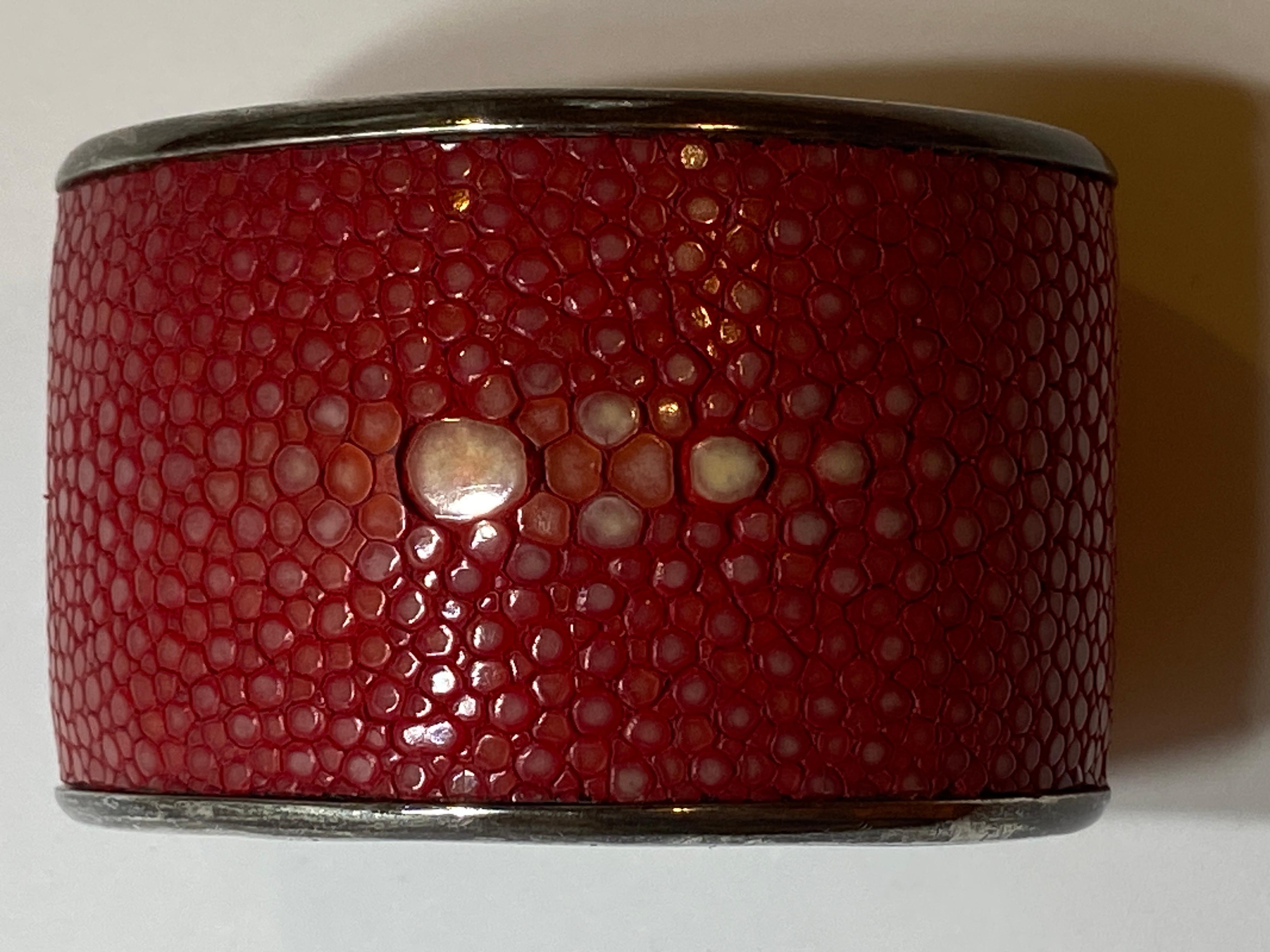  Wide Sterling-Silver Cuff Accented with Shades of Reds & Cream StingRay Skin For Sale 4