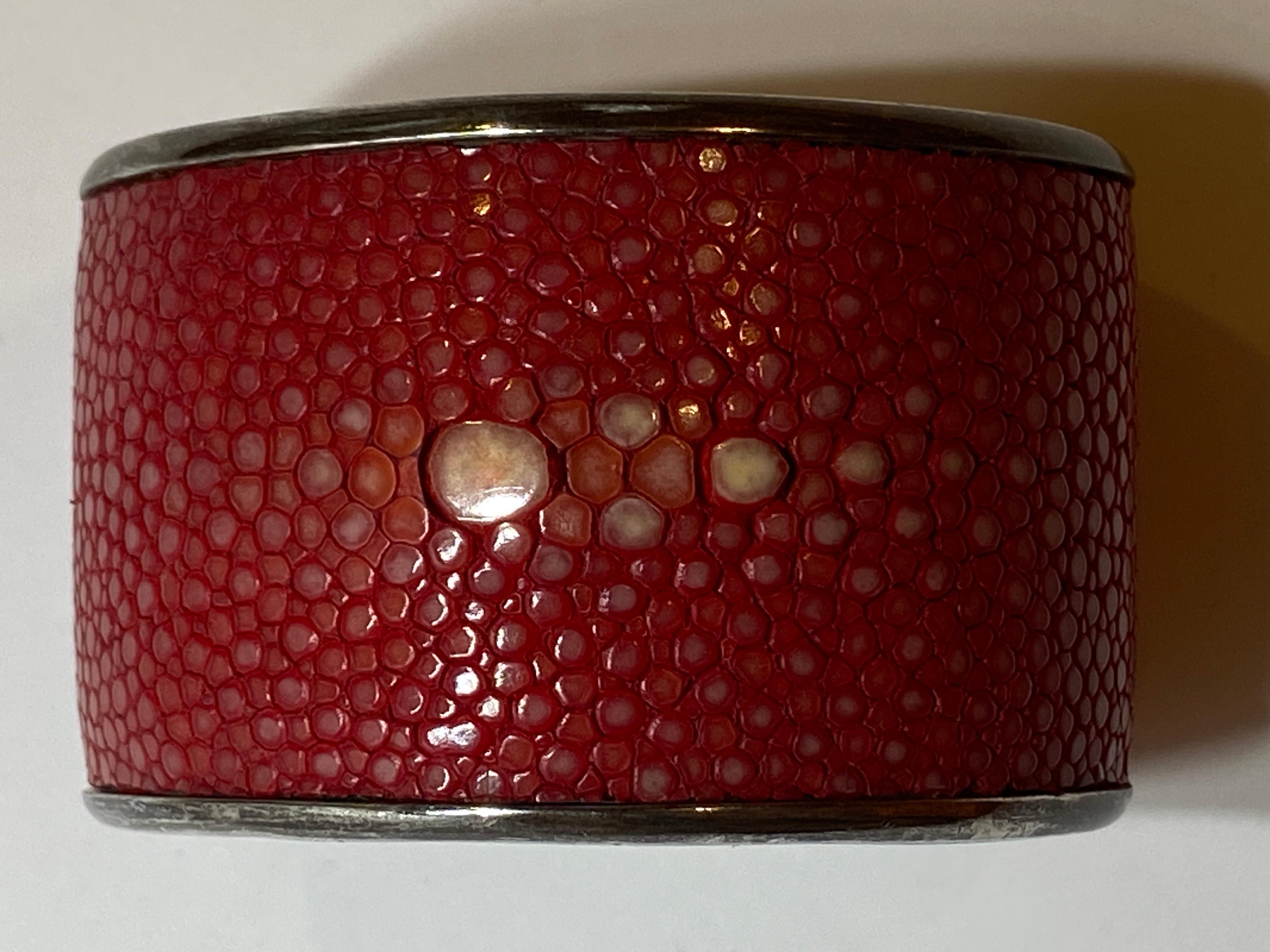  Wide Sterling-Silver Cuff Accented with Shades of Reds & Cream StingRay Skin For Sale 5