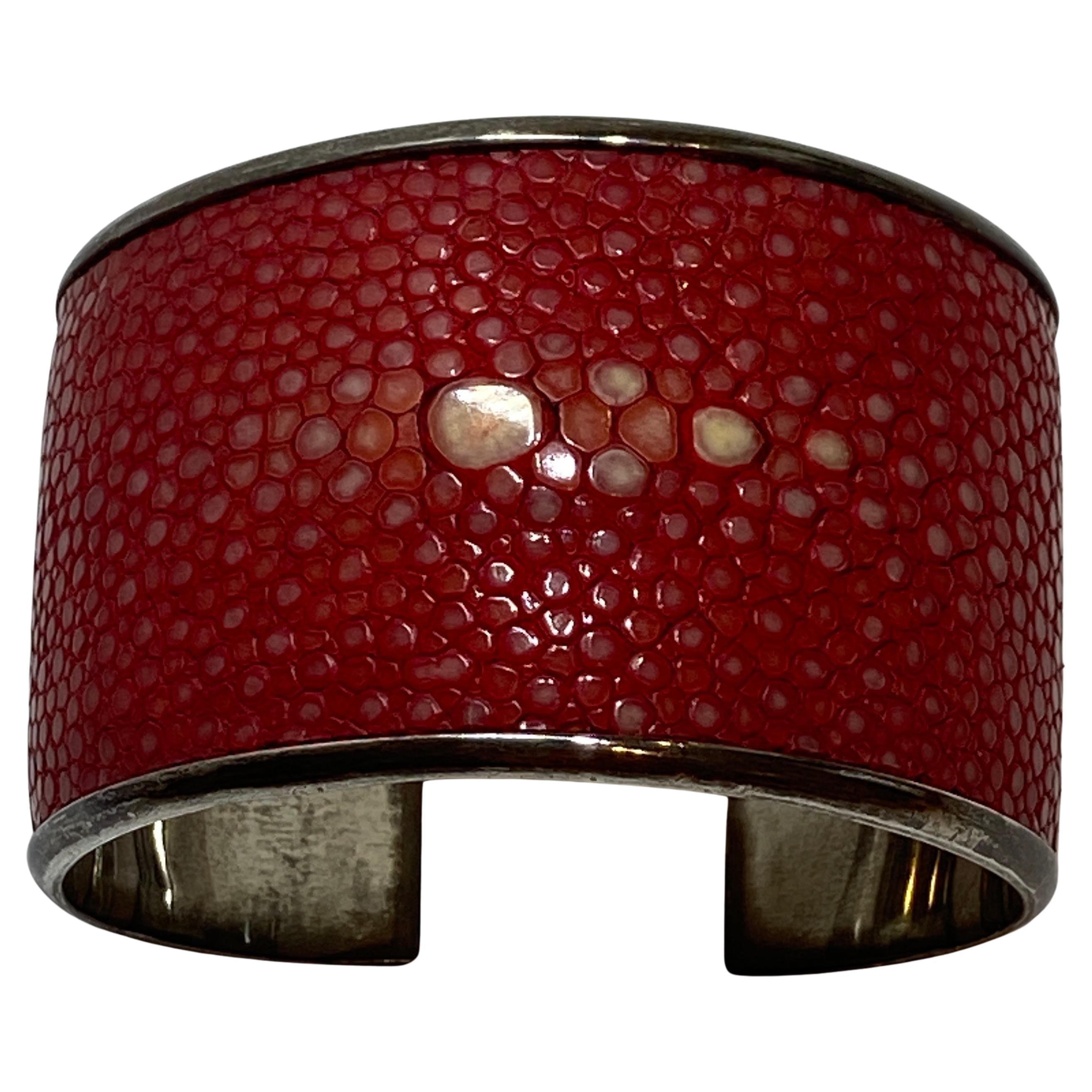  Wide Sterling-Silver Cuff Accented with Shades of Reds & Cream StingRay Skin For Sale