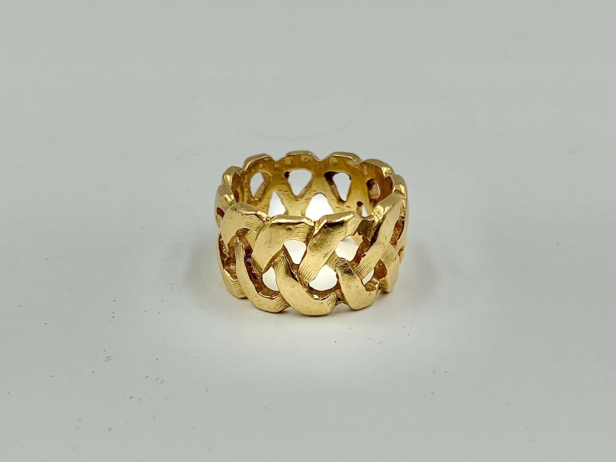 For Sale:  Wide Substantial MCM 14k Yellow Gold Eternal Love Knot Band Ring, 1960s 8