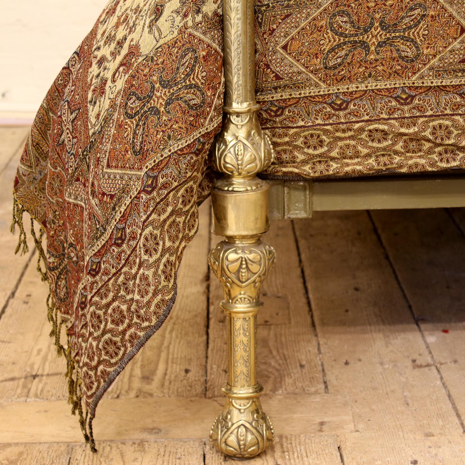 Wide Tall Post Brass Antique Bed MSK63 3