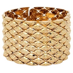 Wide Textured Multi-Row 18 Karat Yellow Gold Hinged Flexible Link Bracelet 8"