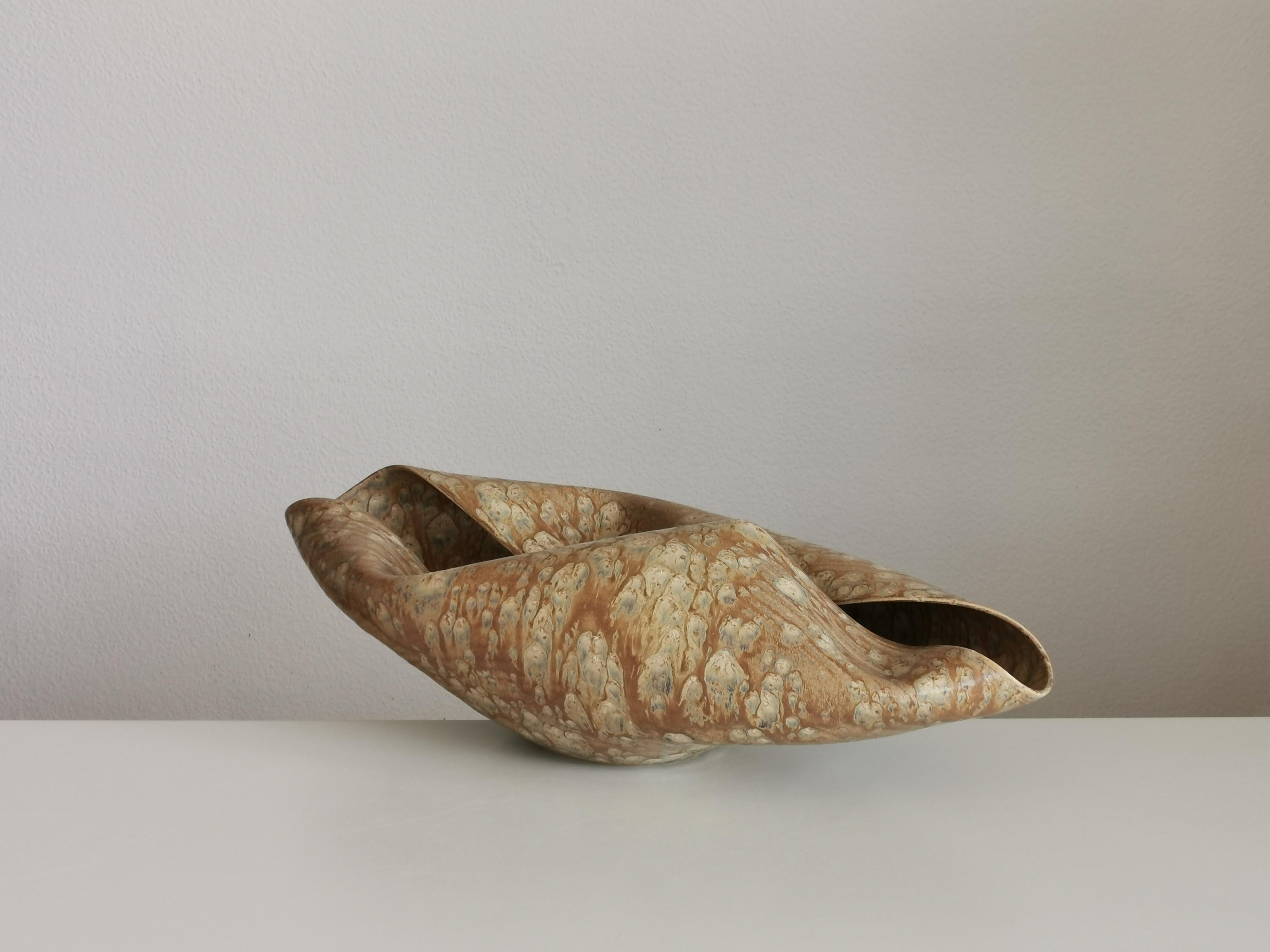 Wide Undulating Form with Desert Dusk Glaze, Vessel No.135, Ceramic Sculpture In New Condition For Sale In London, GB