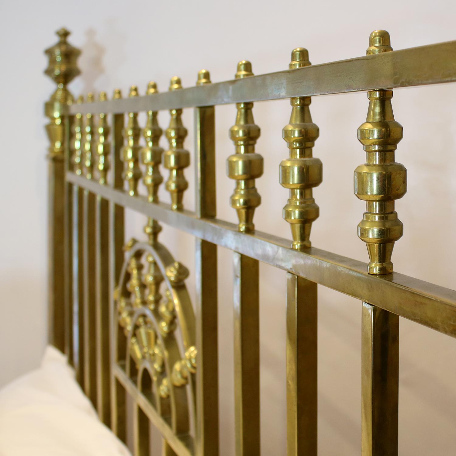 Polished Wide Victorian Brass Antique Bed MSK66