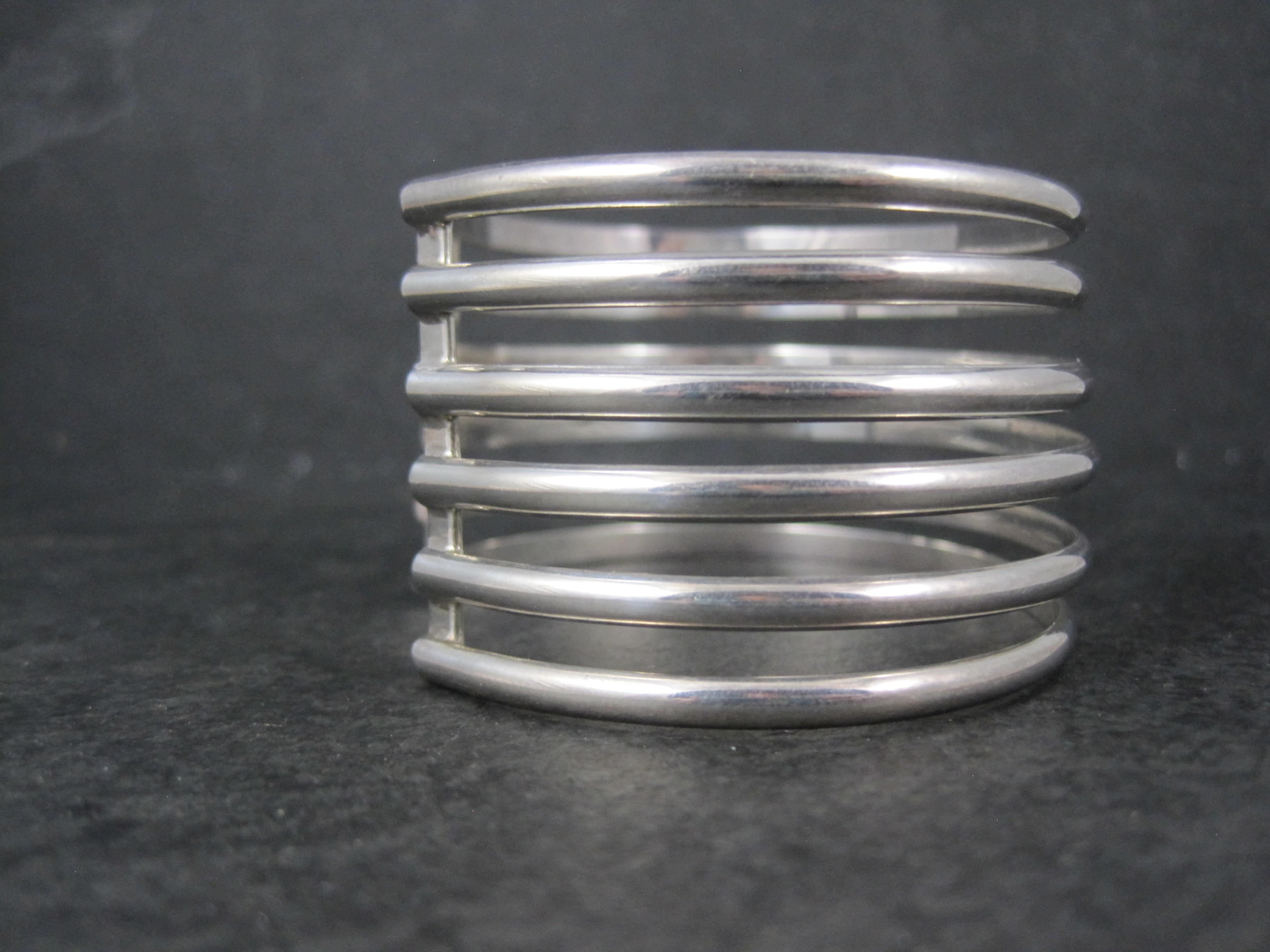 Wide Vintage Mexican Sterling Silver Cuff Bracelet 6.5 Inches In Excellent Condition For Sale In Webster, SD