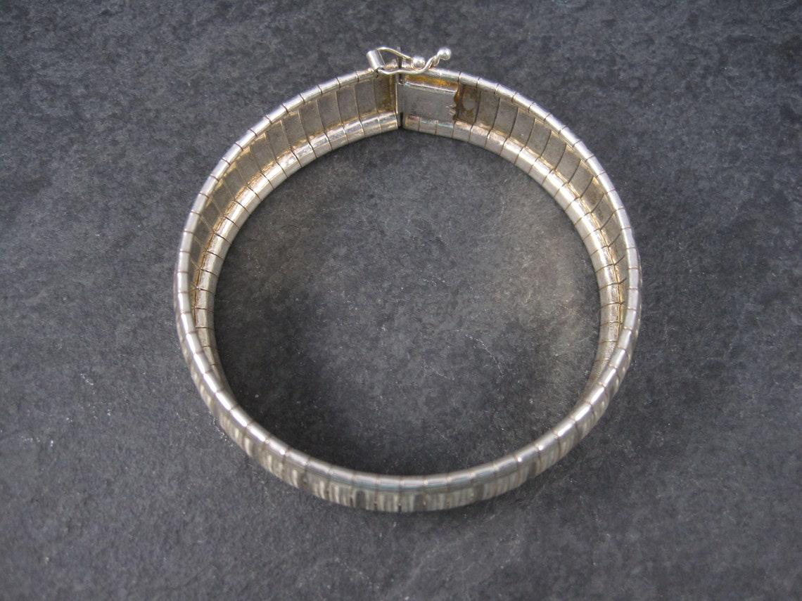 Bracciale a serpente largo in argento vintage da 18 mm, 7,5 pollici in vendita 1