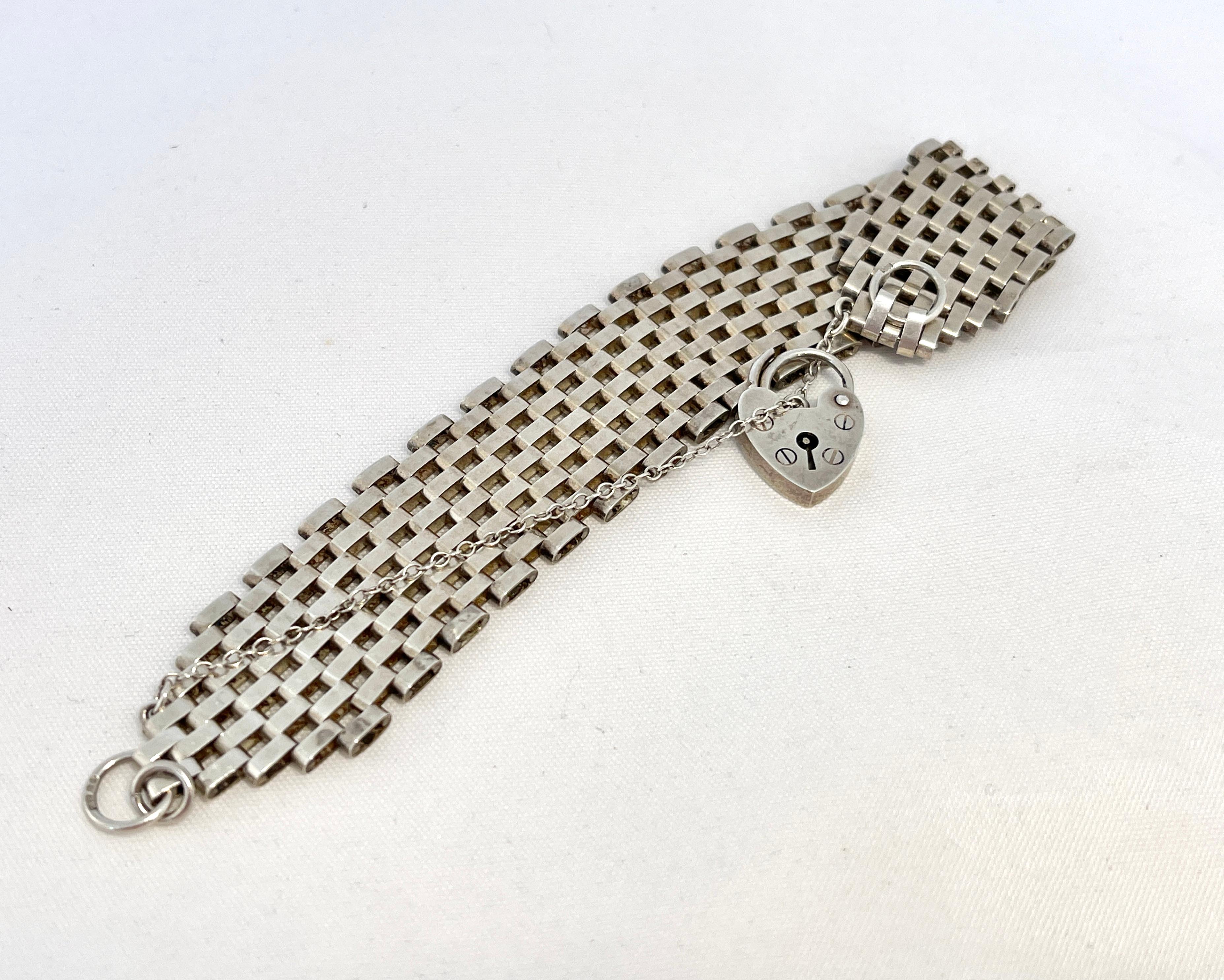 Wide Vintage Sterling Silver Wide Gate Bracelet Hallmark 1975 London Makers Mark For Sale 1