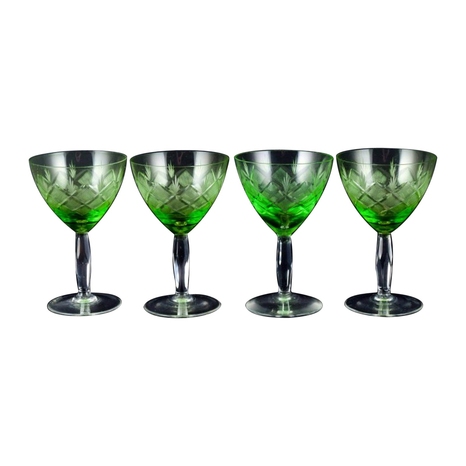 « Wien Antik », Lyngby Glas, Danemark, quatre verres à vin blancs verts des années 1930/40.