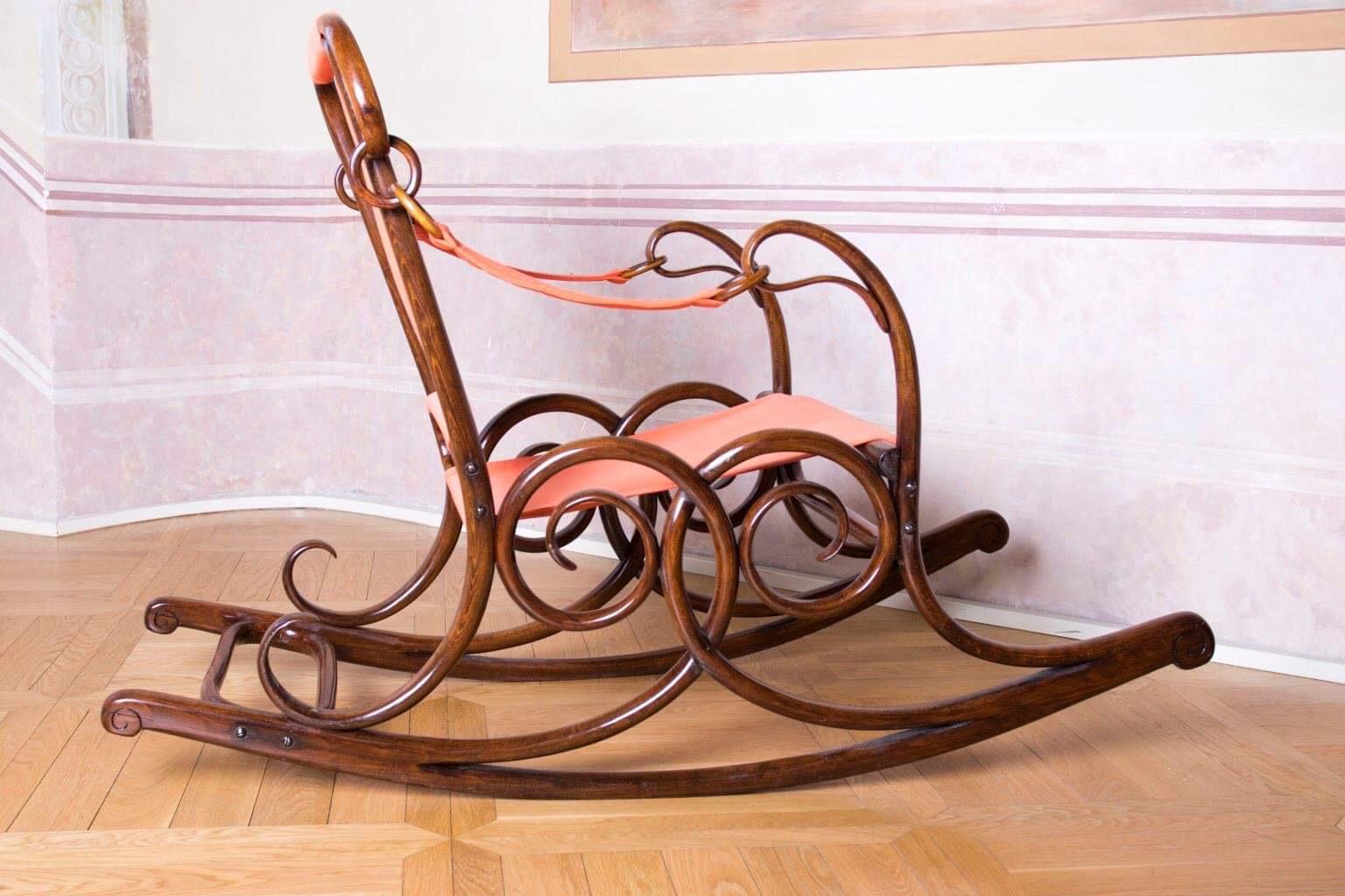 Wien Thonet Art Nouveau Rocking Chair No.3 For Sale 1