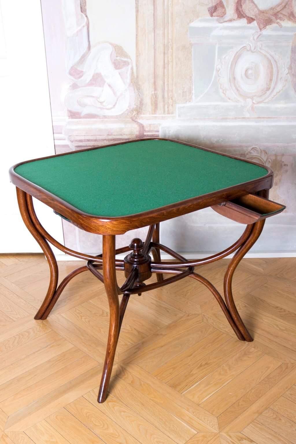 Wien Thonet Secession Card Table (Bugholz) im Angebot