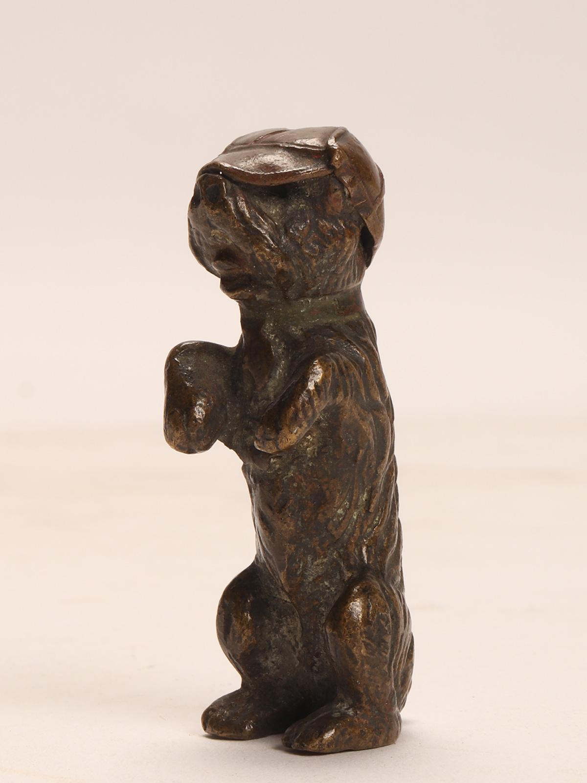 Bronze Wiener : un chien Terrier, Autriche 1890. Bon état - En vente à Milan, IT